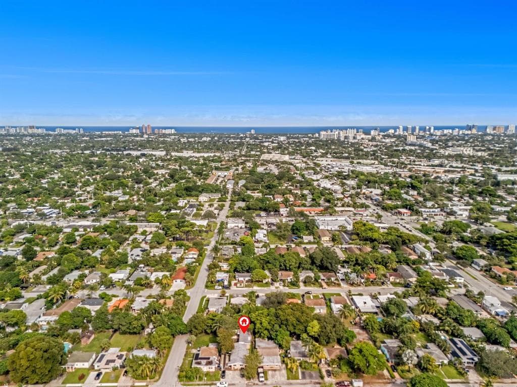 1340 NE 1st Avenue, Fort Lauderdale, FL 33304 — photo 5 of 10