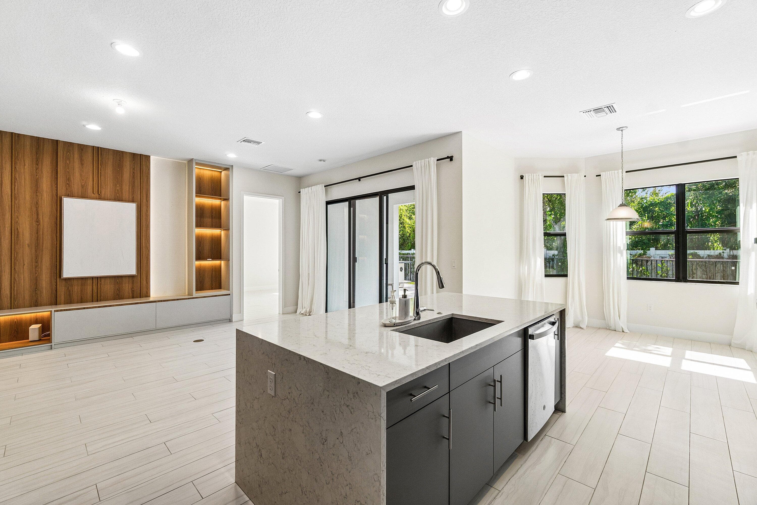 7284 Estero Drive 7284, Lake Worth, FL 33463 — photo 18 of 41