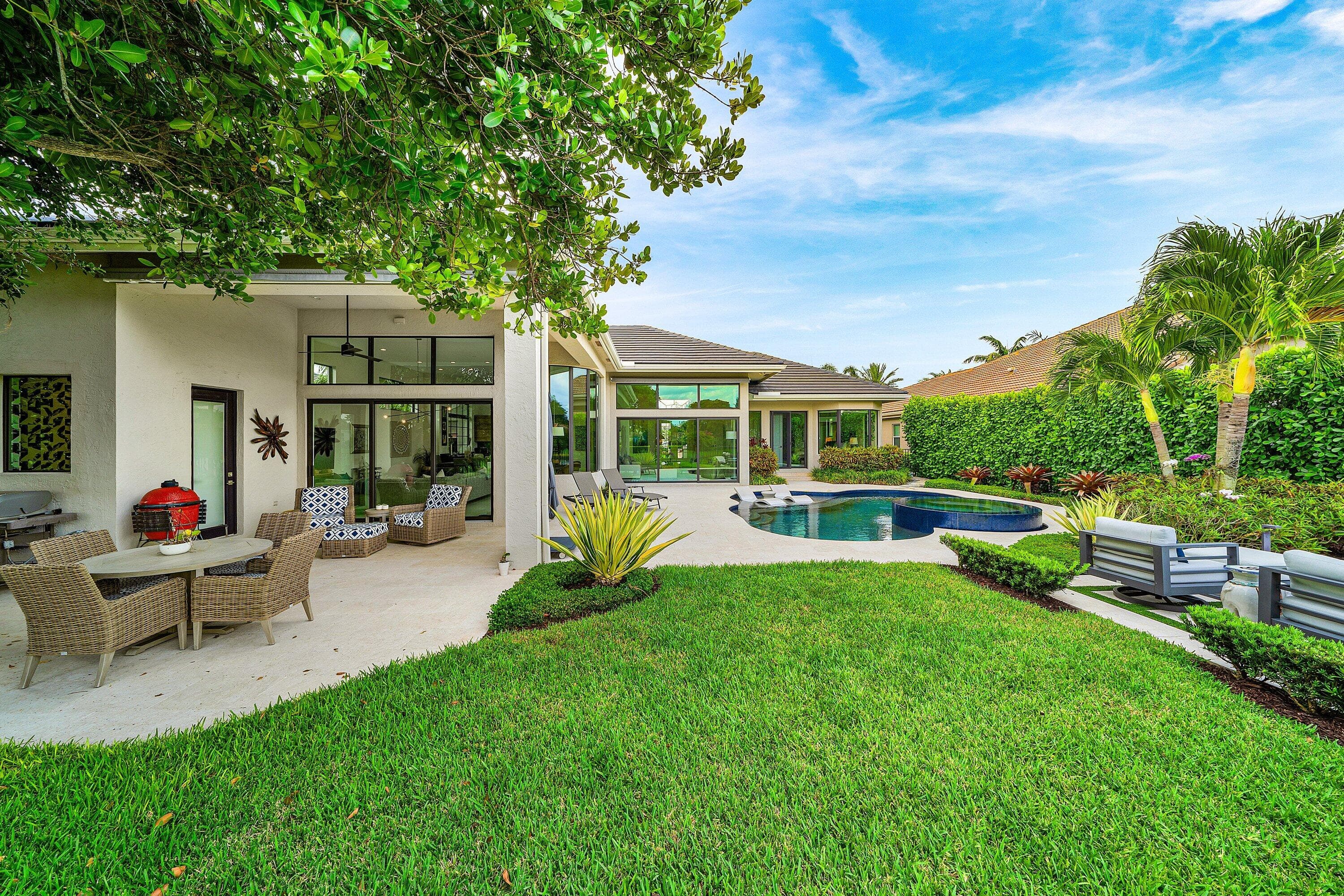 21 Somerset Drive, Palm Beach Gardens, FL 33418 — photo 41 of 77