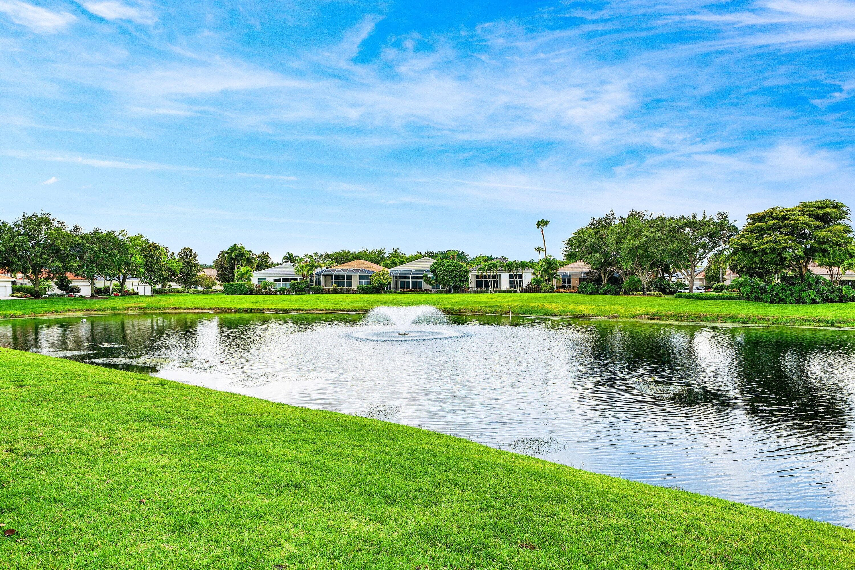 21 Somerset Drive, Palm Beach Gardens, FL 33418 — photo 4 of 77