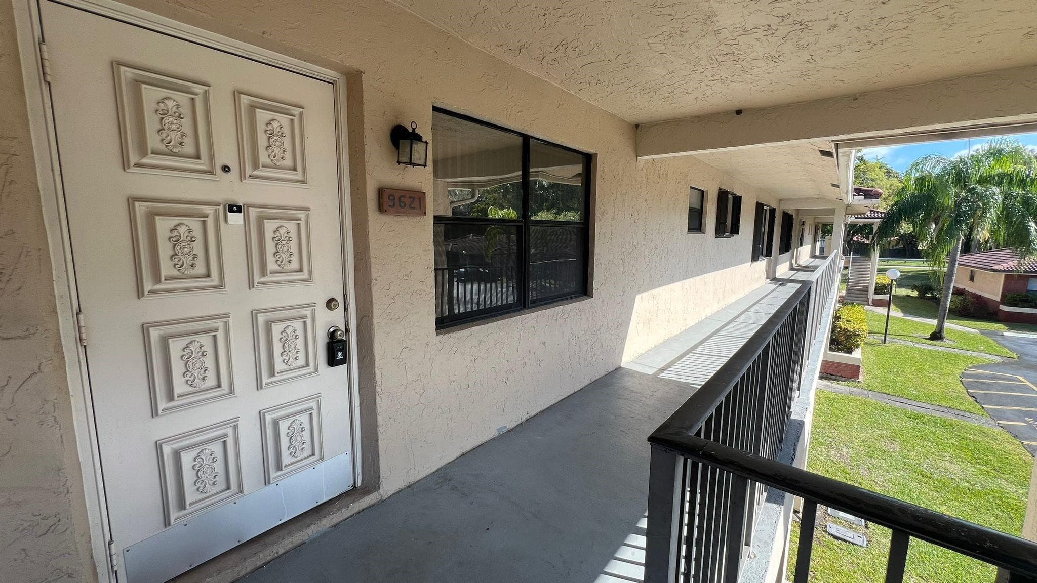 9621 NW 4th Street, Coral Springs, FL 33071 — photo 5 of 39