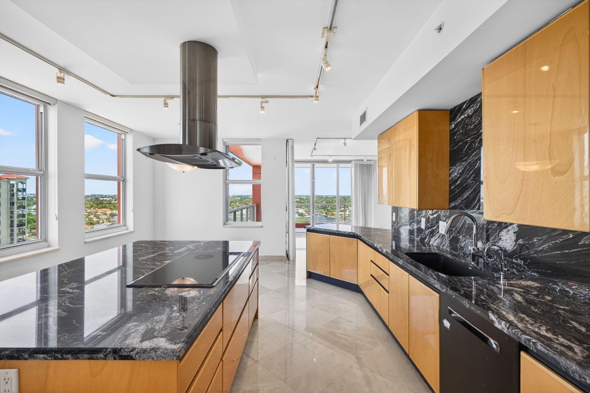 2100 N Ocean Boulevard 16e, Fort Lauderdale, FL 33305 — photo 41 of 76
