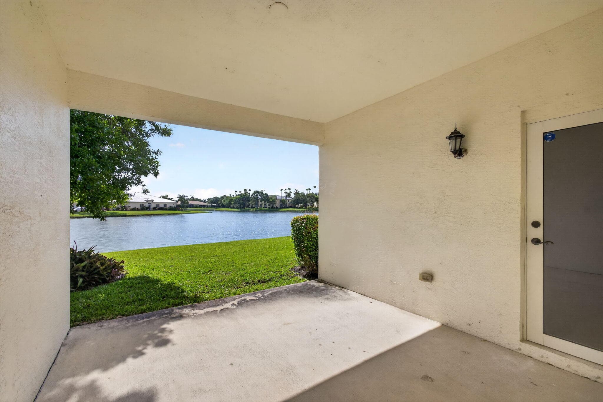 2344 Windjammer Way, West Palm Beach, FL 33411 — photo 24 of 60