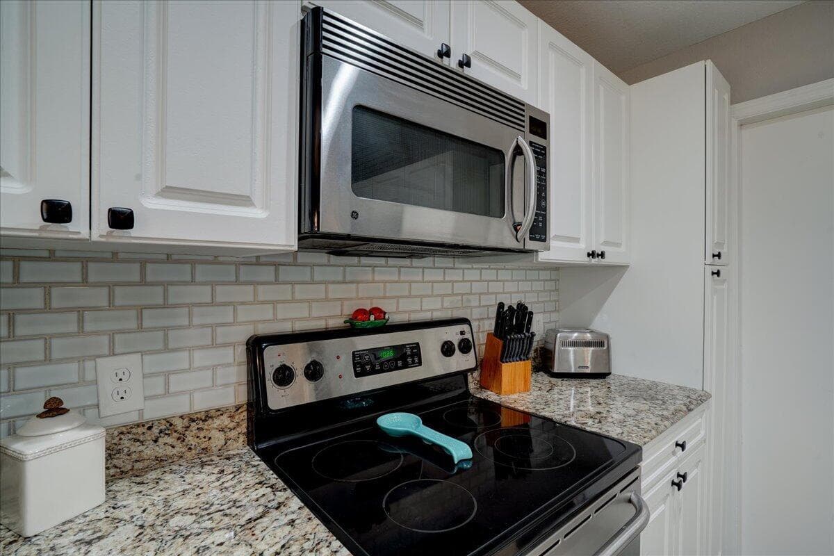 6633 Old Farm Trail, Boynton Beach, FL 33437 — photo 8 of 26
