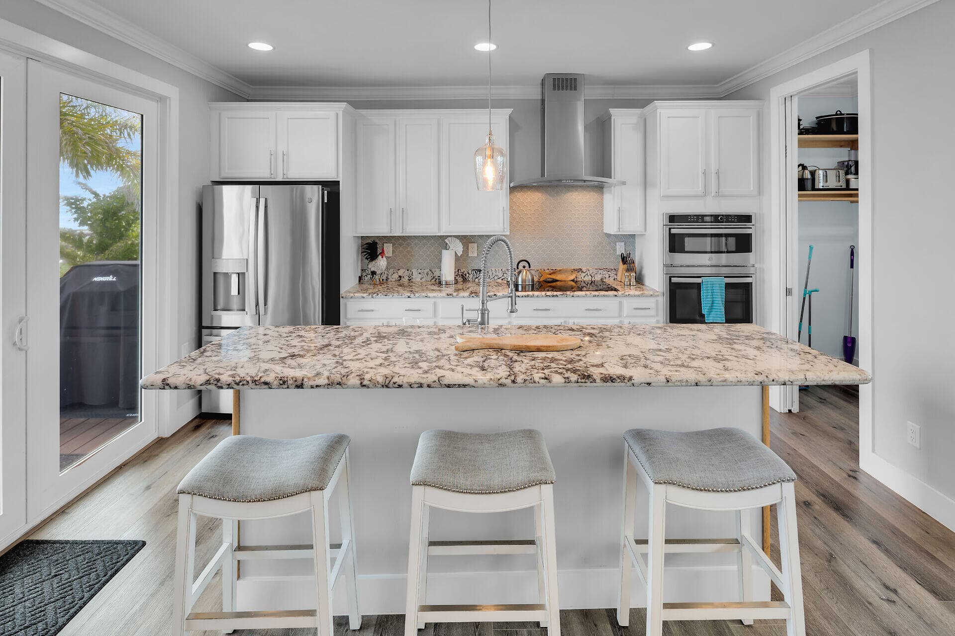17387 Dolphin Street E, Sugarloaf Key, FL 33042 — photo 18 of 59