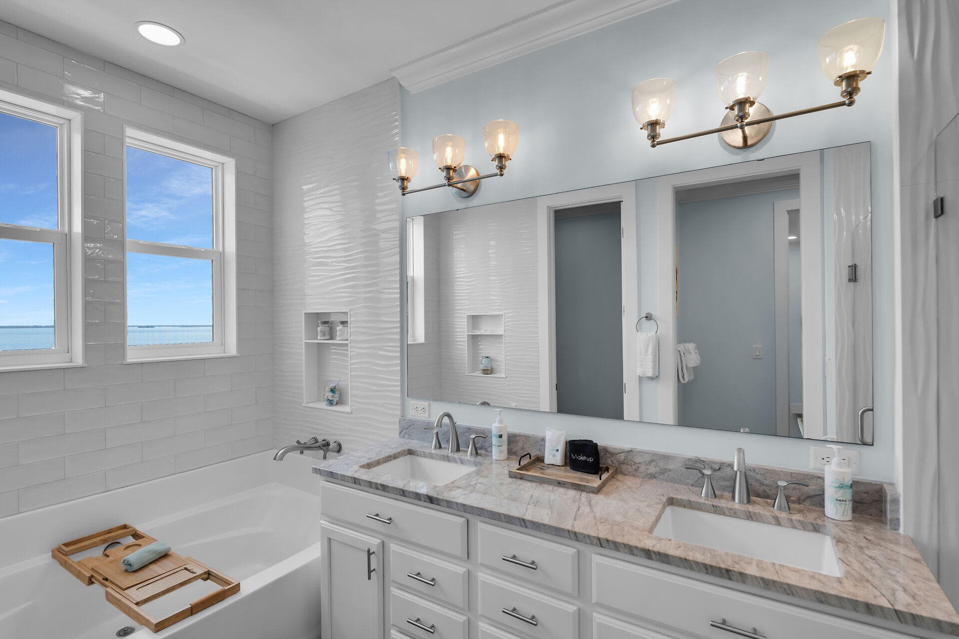 17387 Dolphin Street E, Sugarloaf Key, FL 33042 — photo 33 of 59
