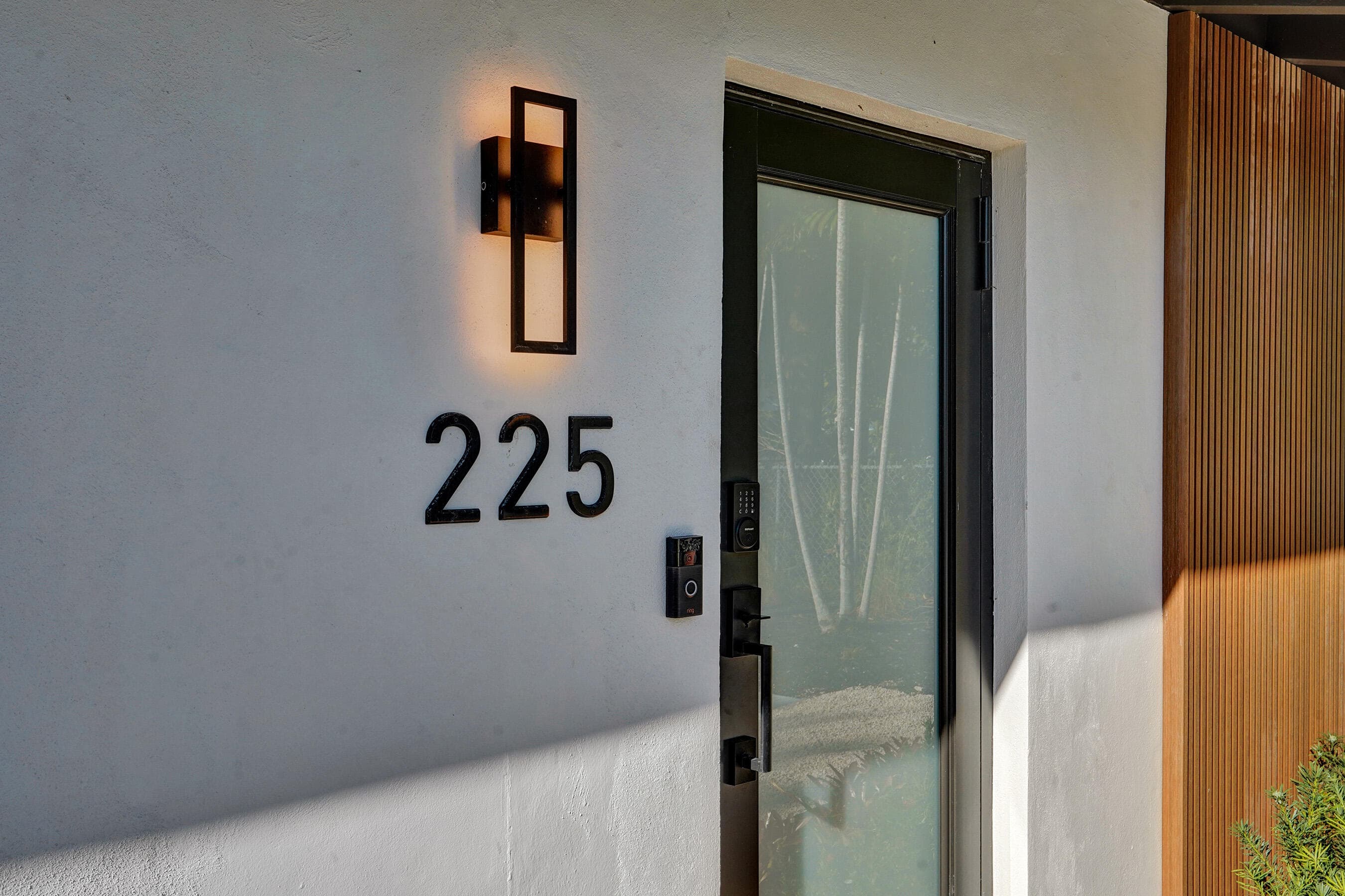 225 NE 10th Street, Delray Beach, FL 33444 — photo 13 of 63
