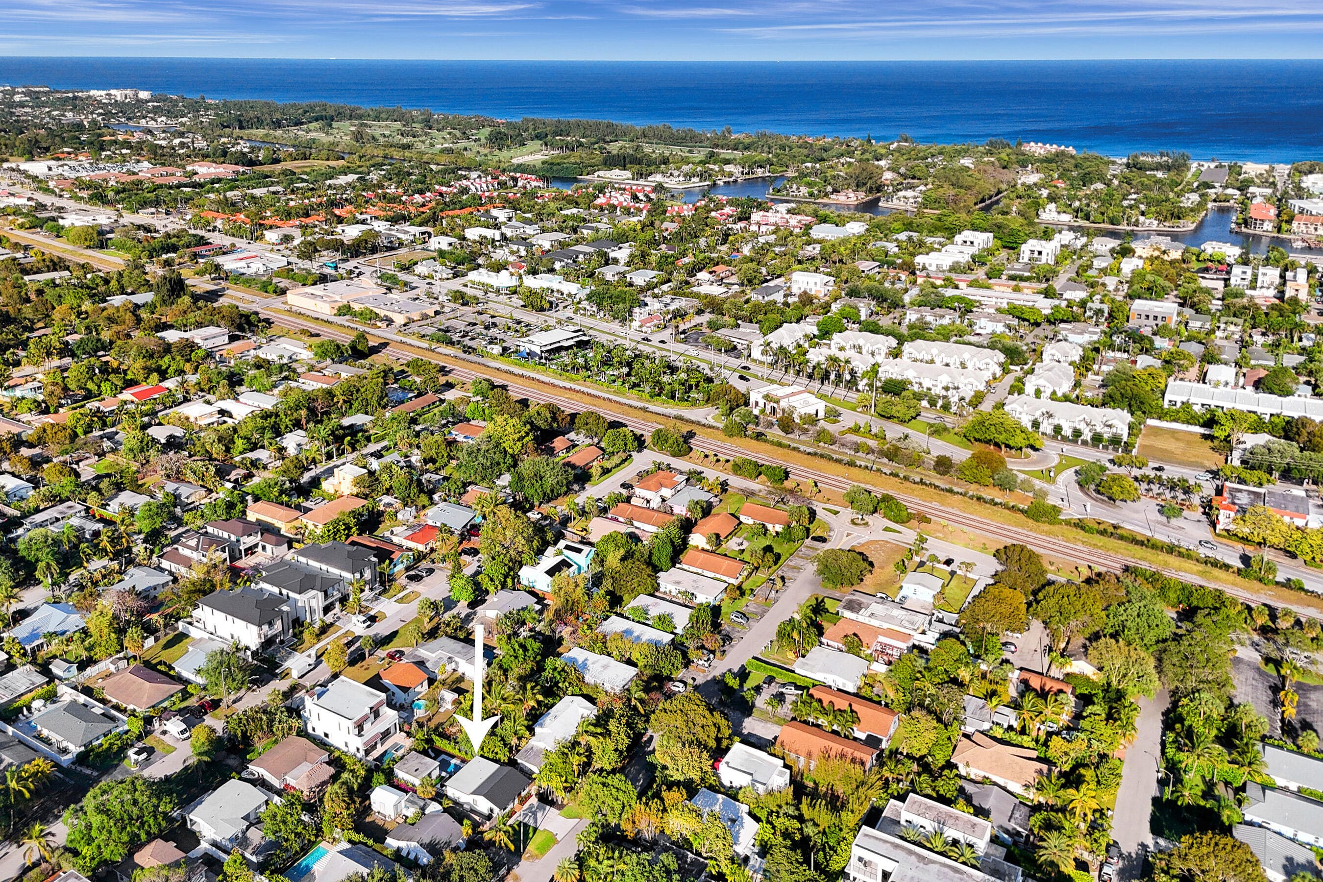 225 NE 10th Street, Delray Beach, FL 33444 — photo 5 of 63