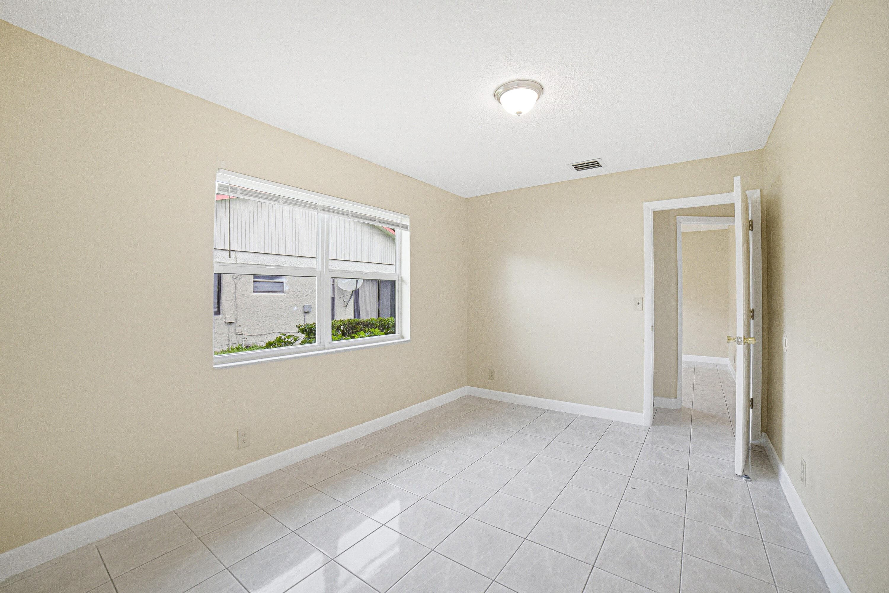 3912 NW 110th Avenue, Coral Springs, FL 33065 — photo 17 of 32