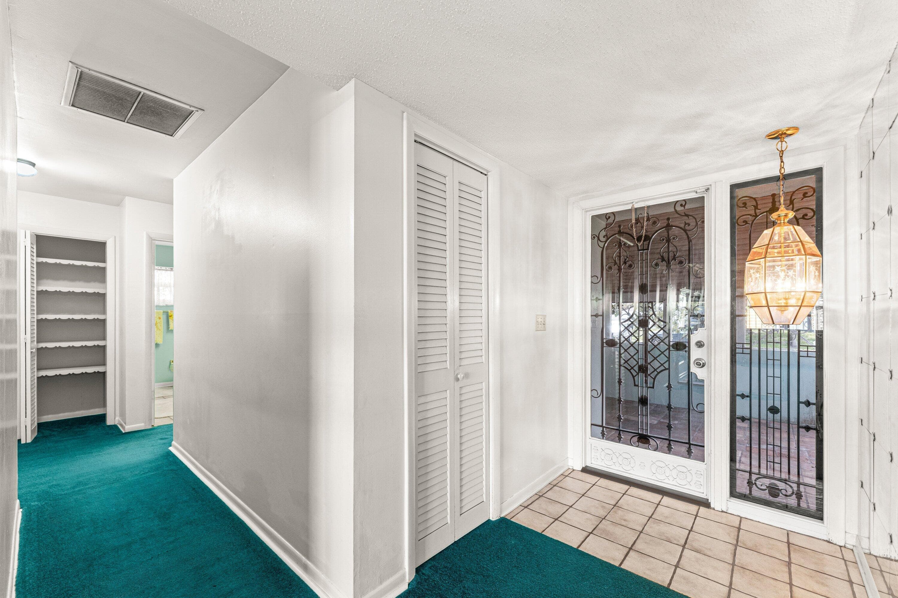 2118 W Palma Circle, West Palm Beach, FL 33415 — photo 8 of 44