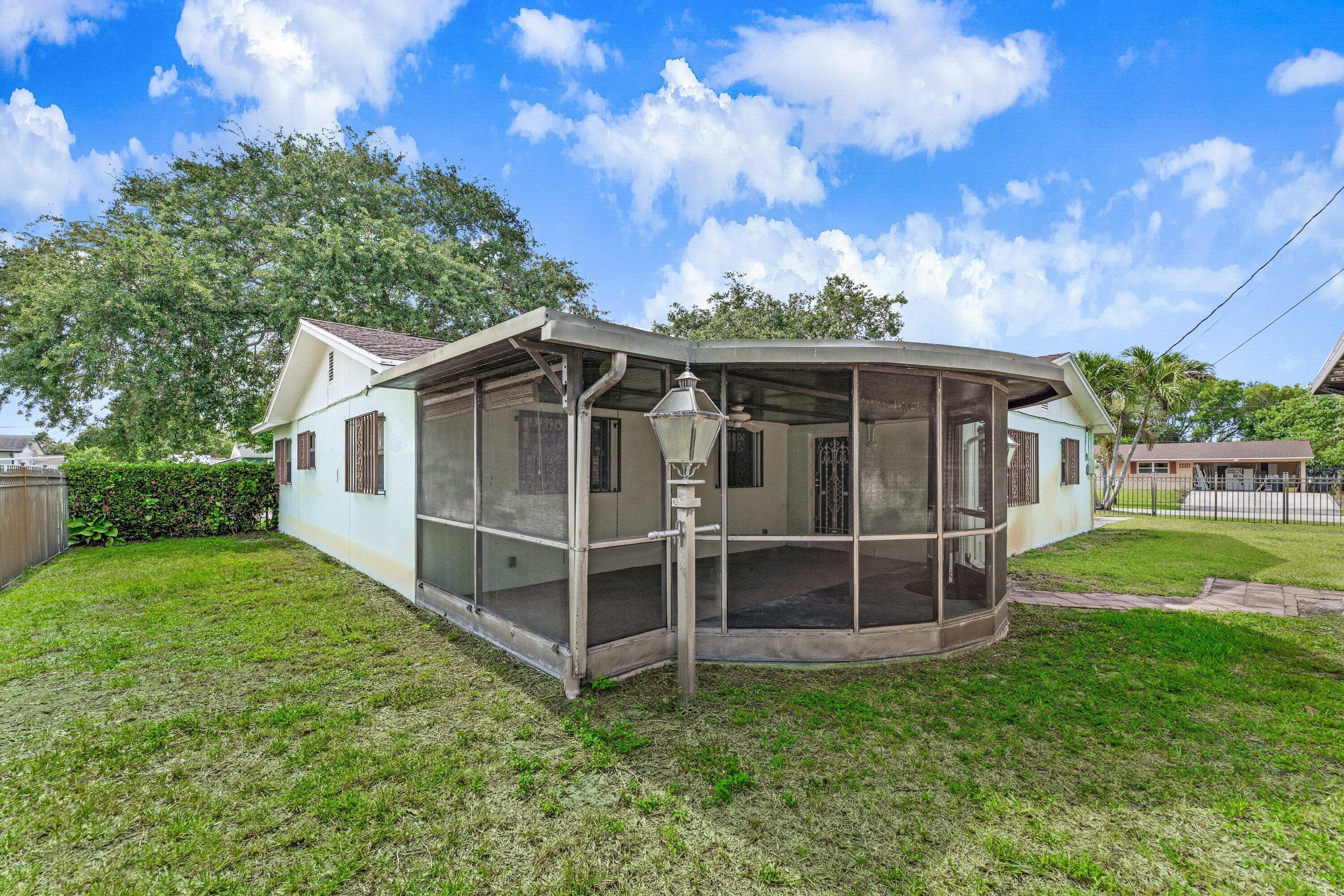 2118 W Palma Circle, West Palm Beach, FL 33415 — photo 33 of 44