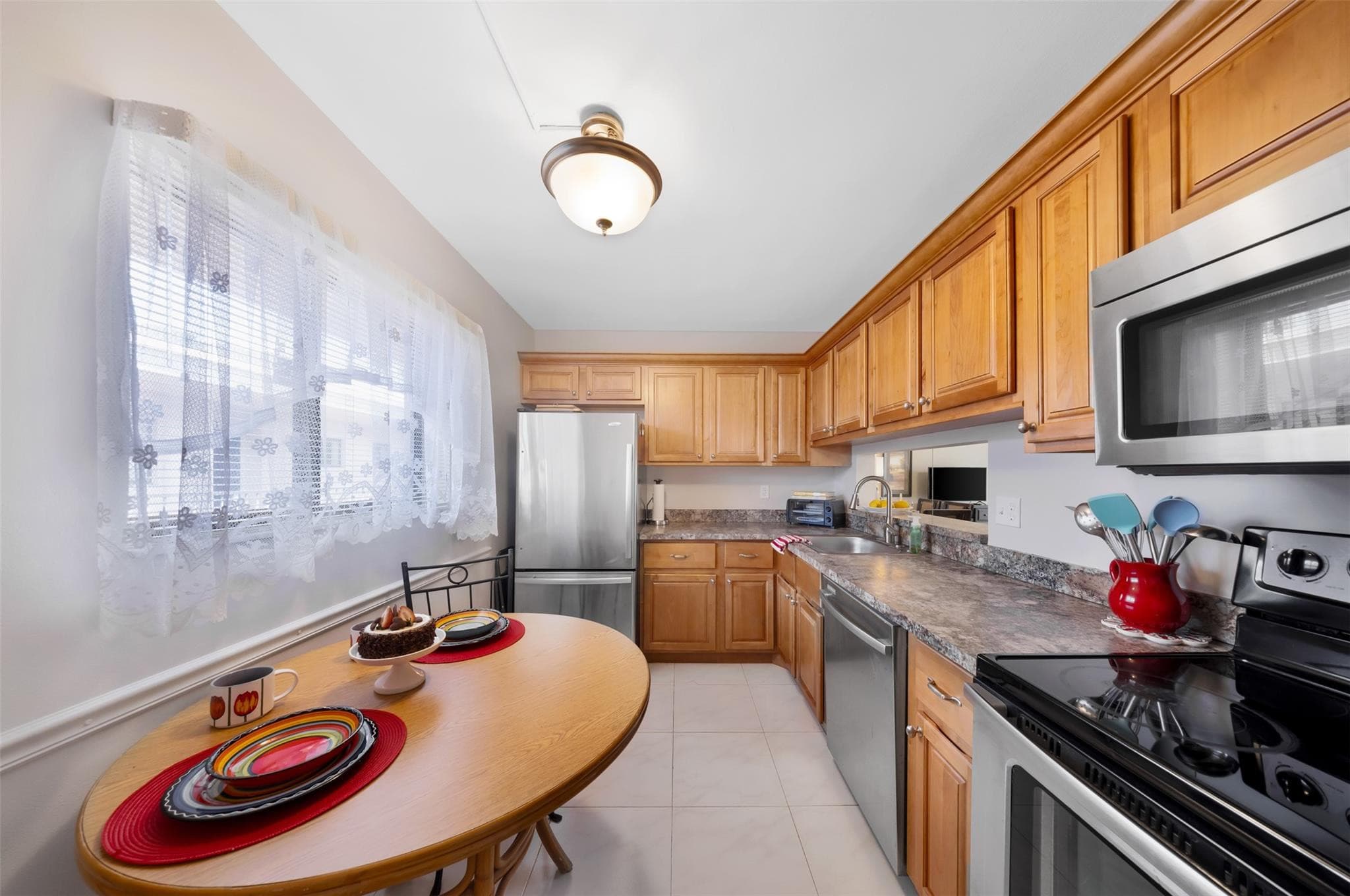 5250 Las Verdes Circle 317, Delray Beach, FL 33484 — photo 4 of 24