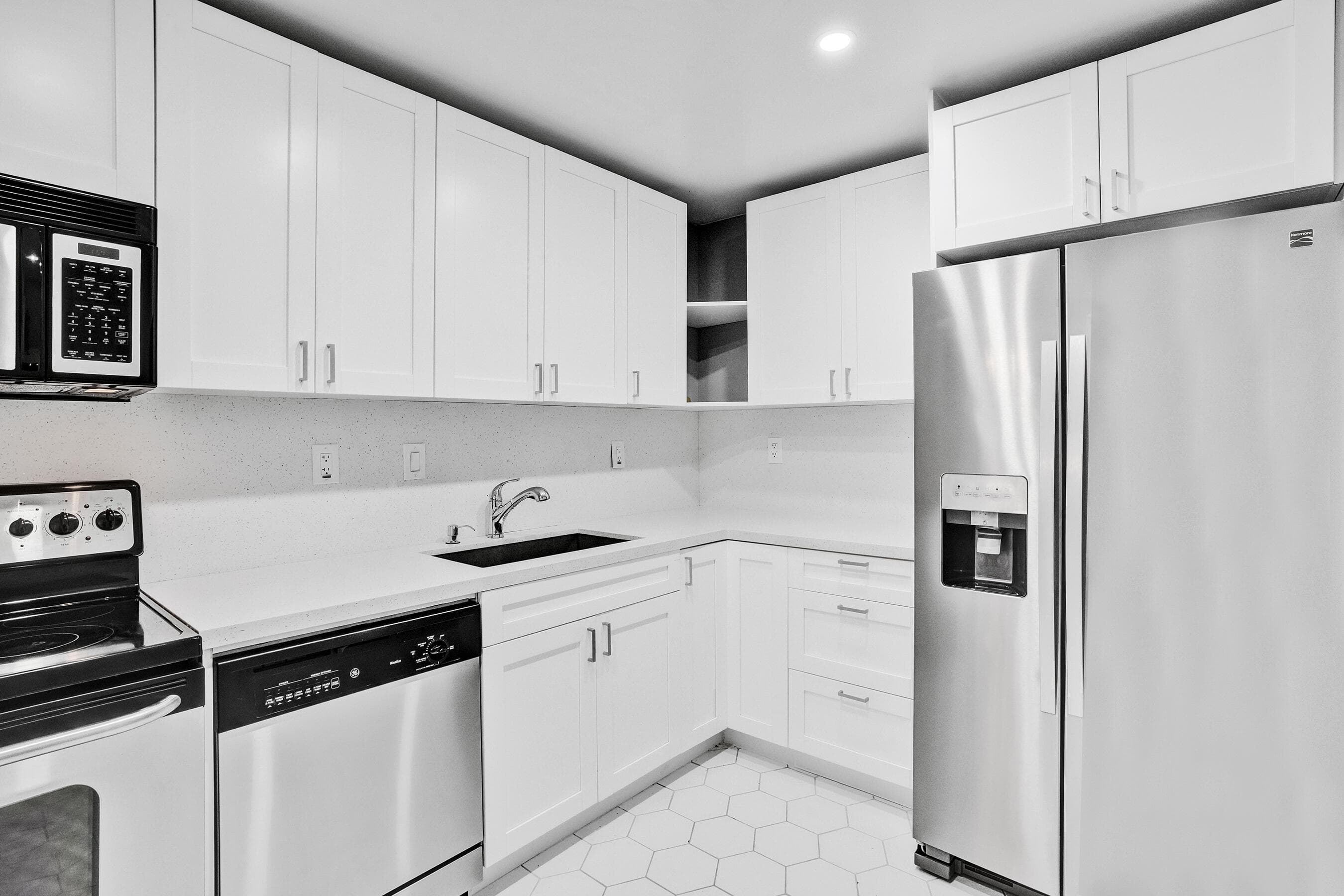 3701 N Country Club Drive 605, Aventura, FL 33180 — photo 21 of 42