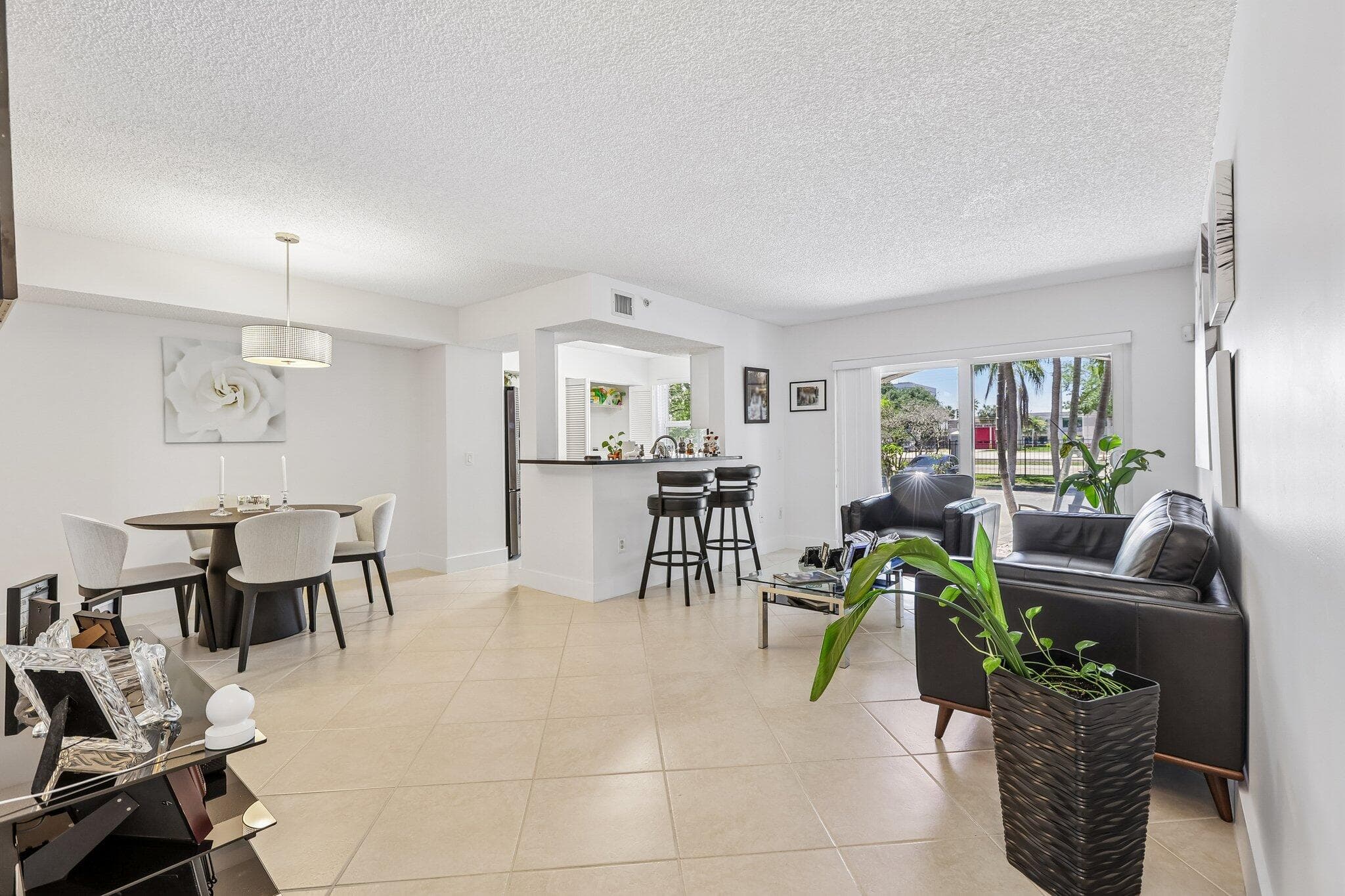 9625 NW 1st Court 11-101, Pembroke Pines, FL 33024 — photo 9 of 41