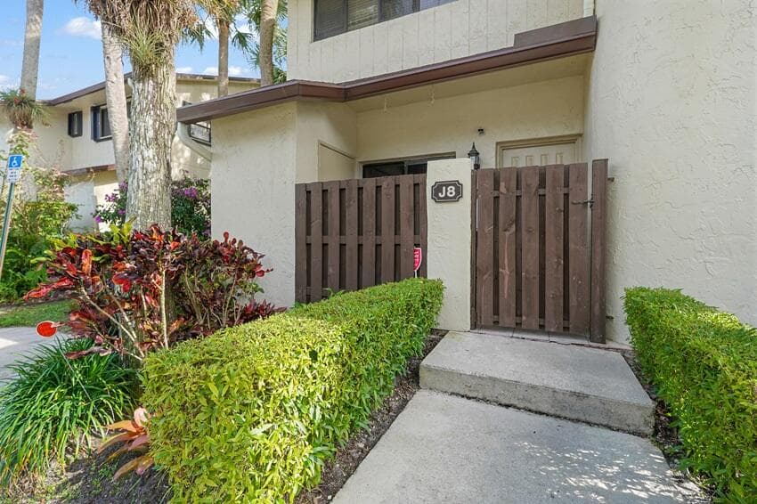 7620 NW 79th Avenue J8, Tamarac, FL 33321 — photo 23 of 25