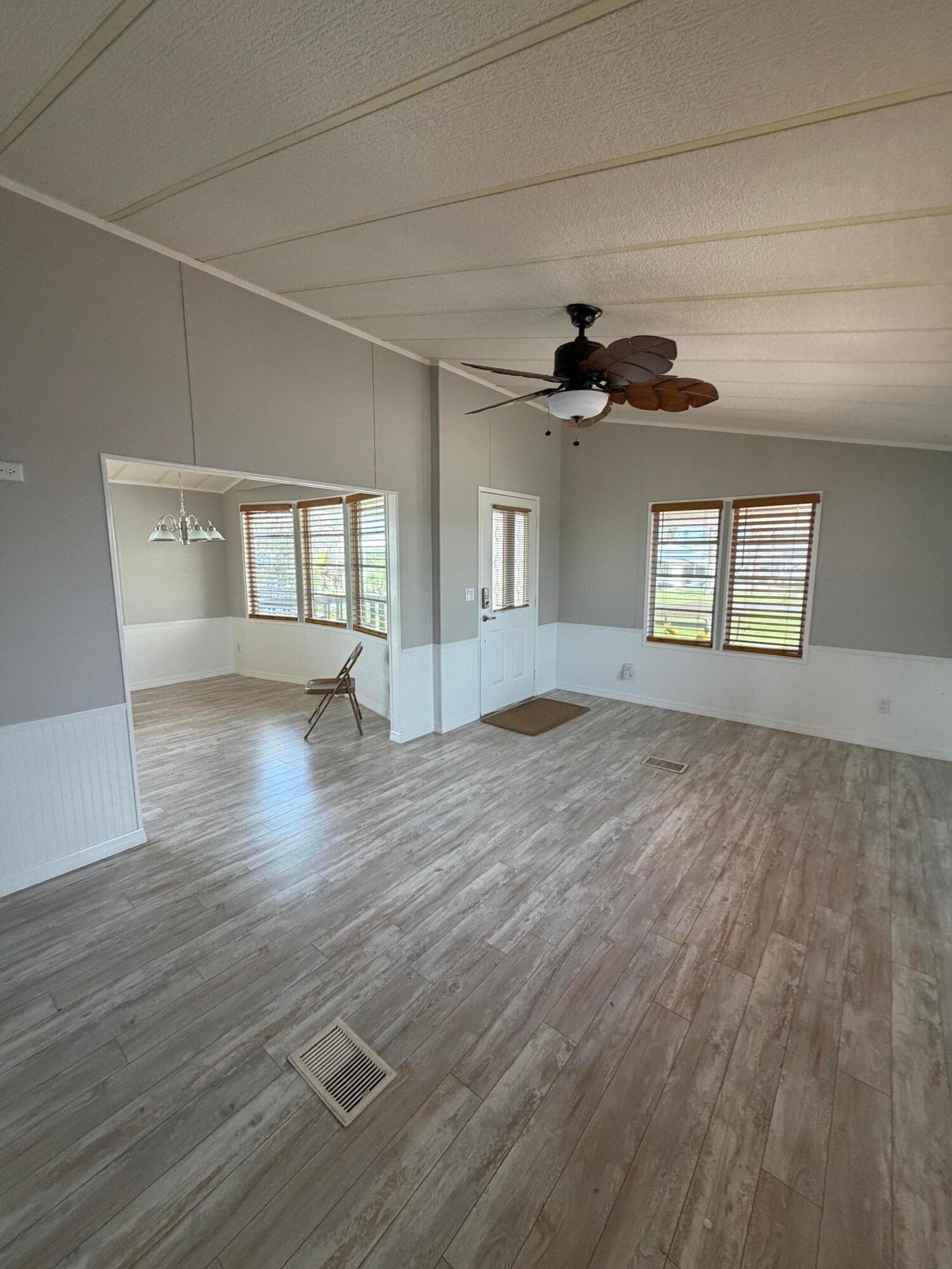 5367 SE 66th Avenue, Okeechobee, FL 34974 — photo 3 of 34