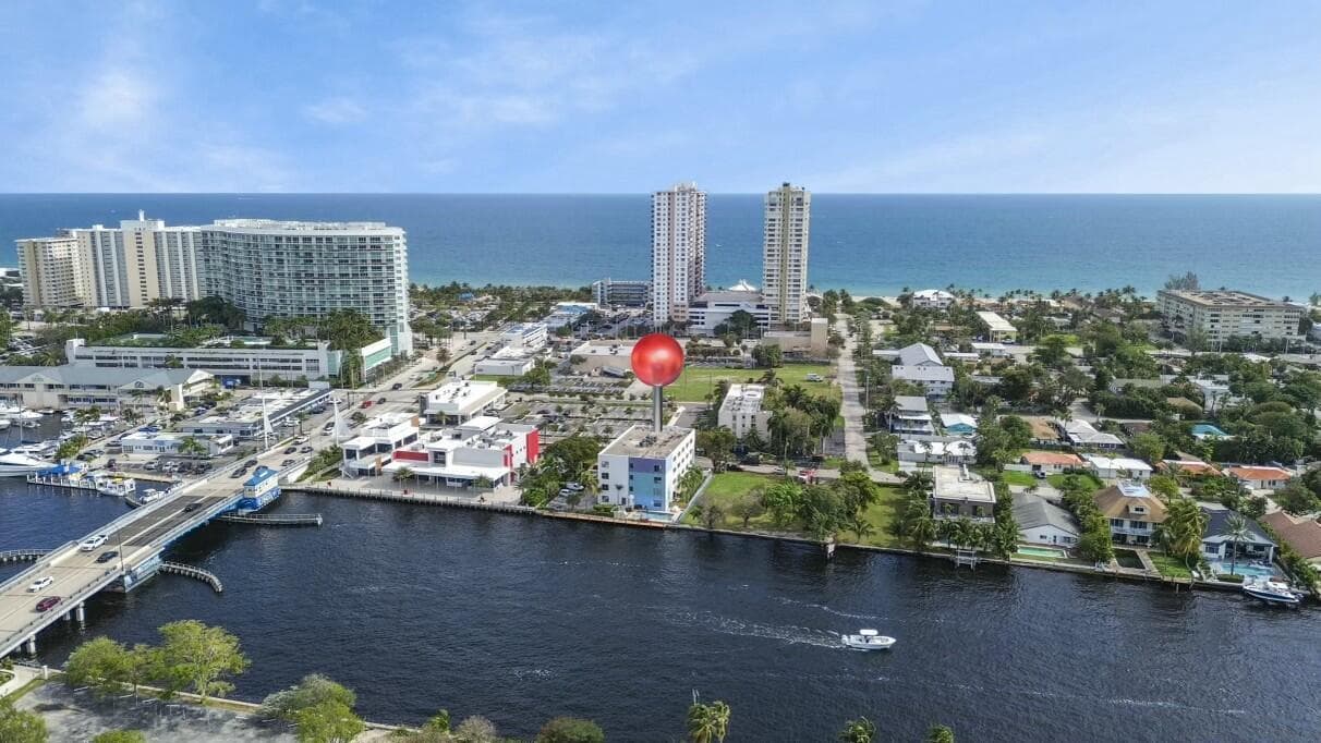 105 S Riverside Drive 303, Pompano Beach, FL 33062 — photo 2 of 37