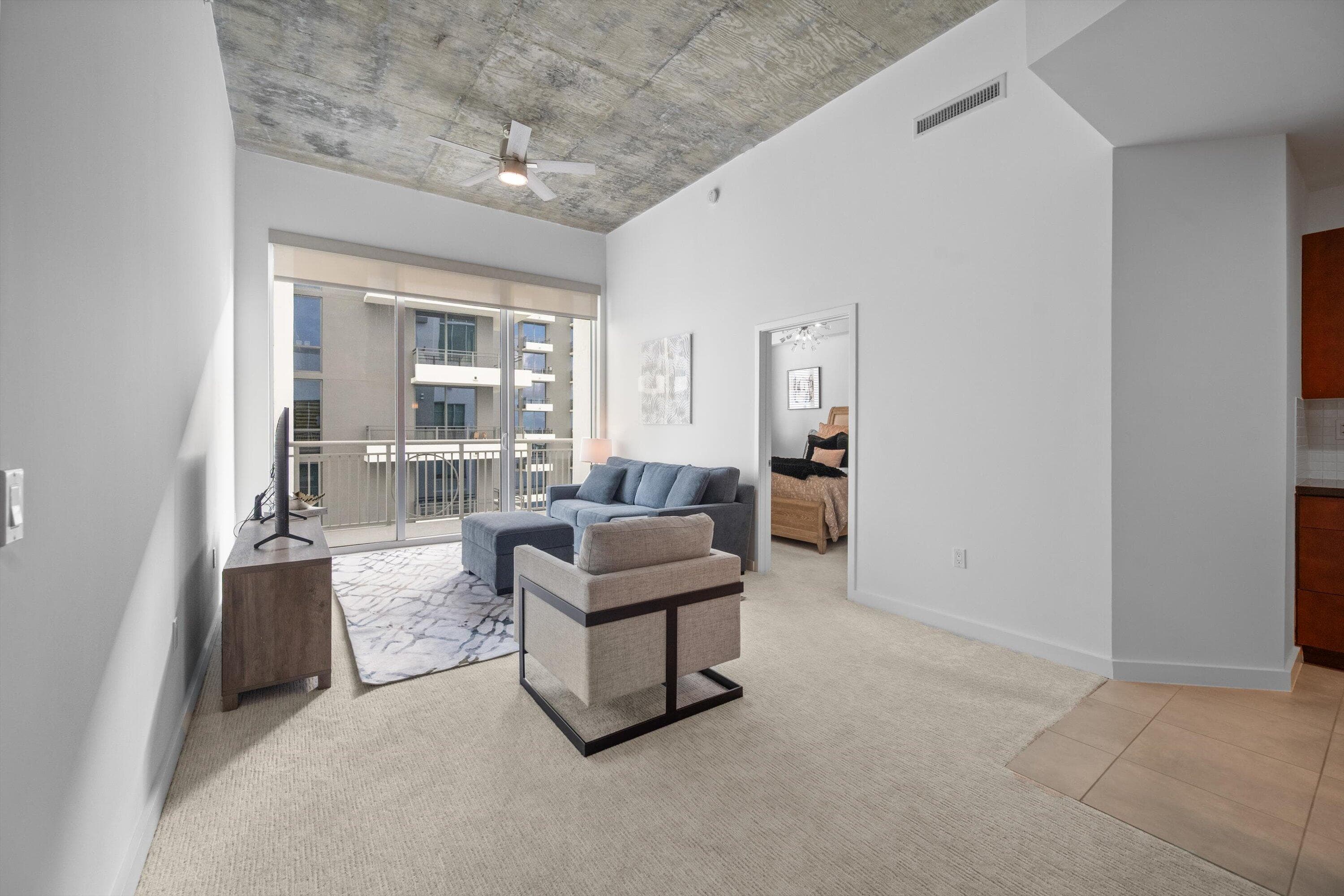 300 S Australian Avenue 1619, West Palm Beach, FL 33401 — photo 10 of 35