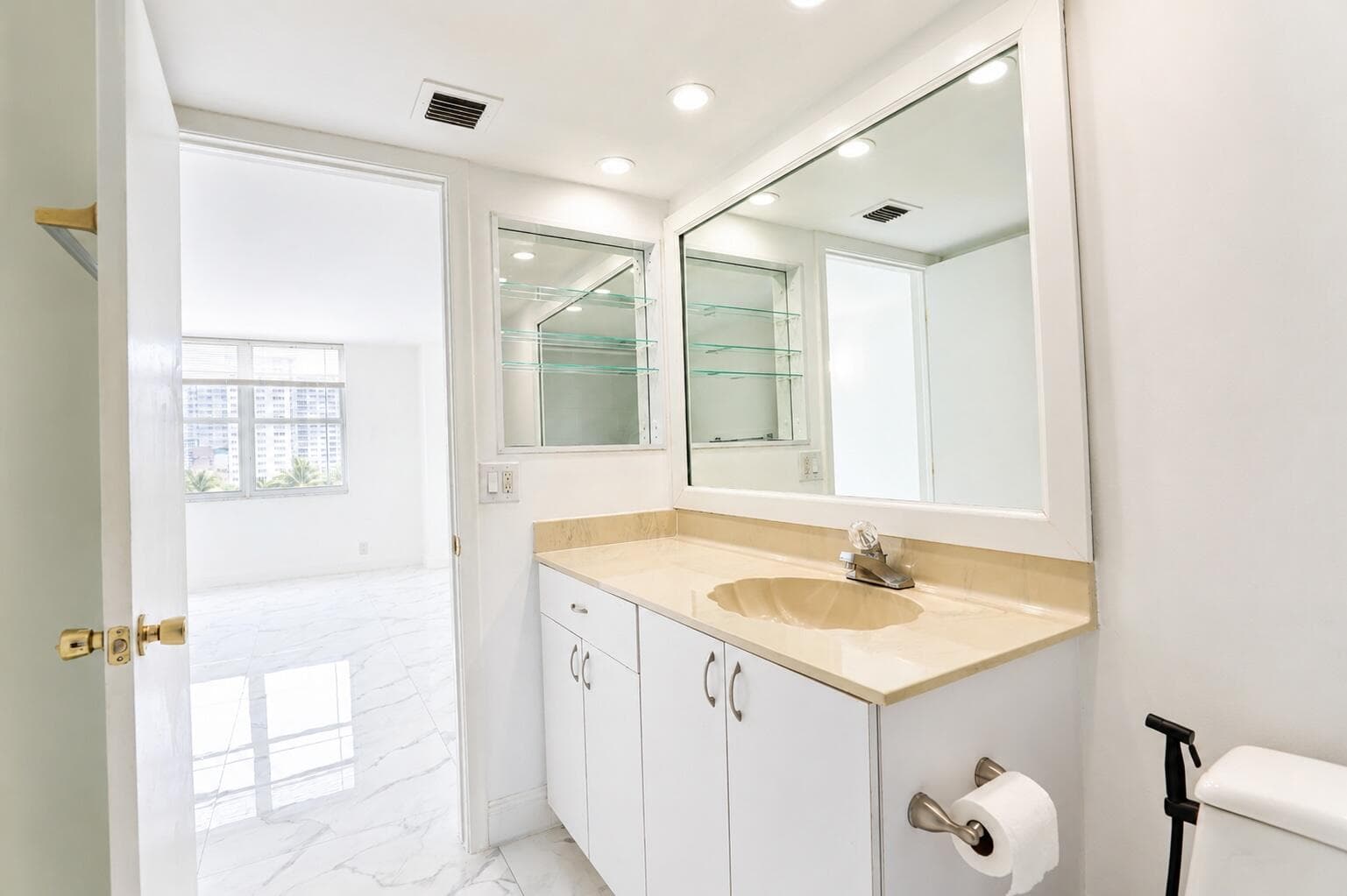 101 Briny Avenue 401, Pompano Beach, FL 33062 — photo 22 of 53