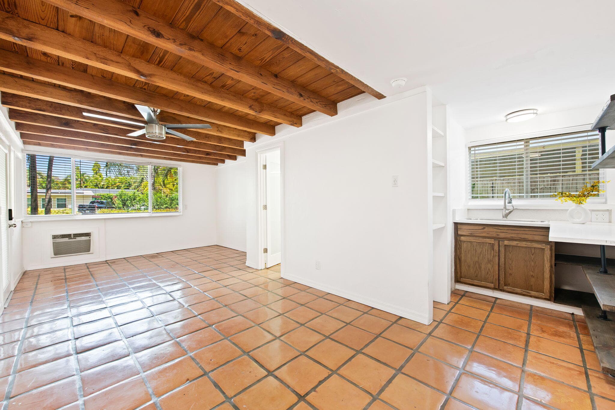2020 NE 4th Avenue 2, Wilton Manors, FL 33305 — photo 7 of 12