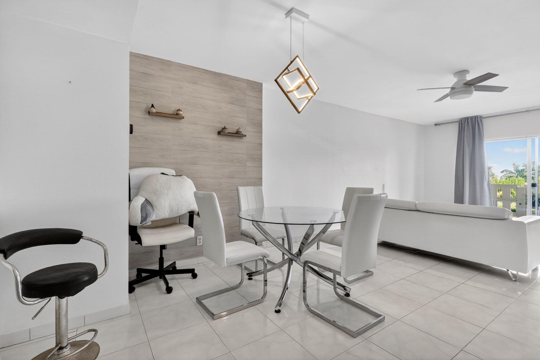 4330 Hillcrest Drive 302, Hollywood, FL 33021 — photo 2 of 45