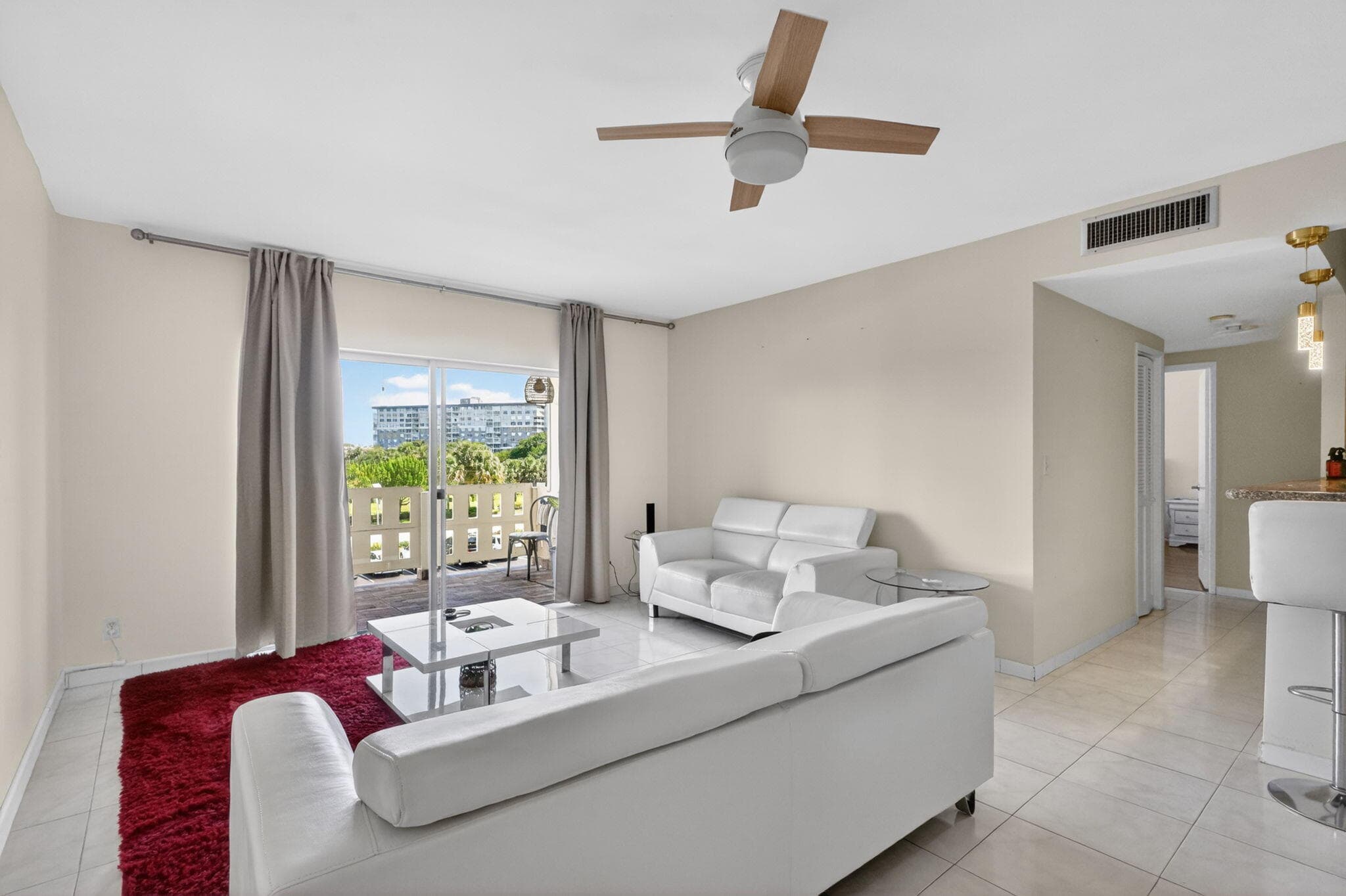 4330 Hillcrest Drive 302, Hollywood, FL 33021 — photo 4 of 45