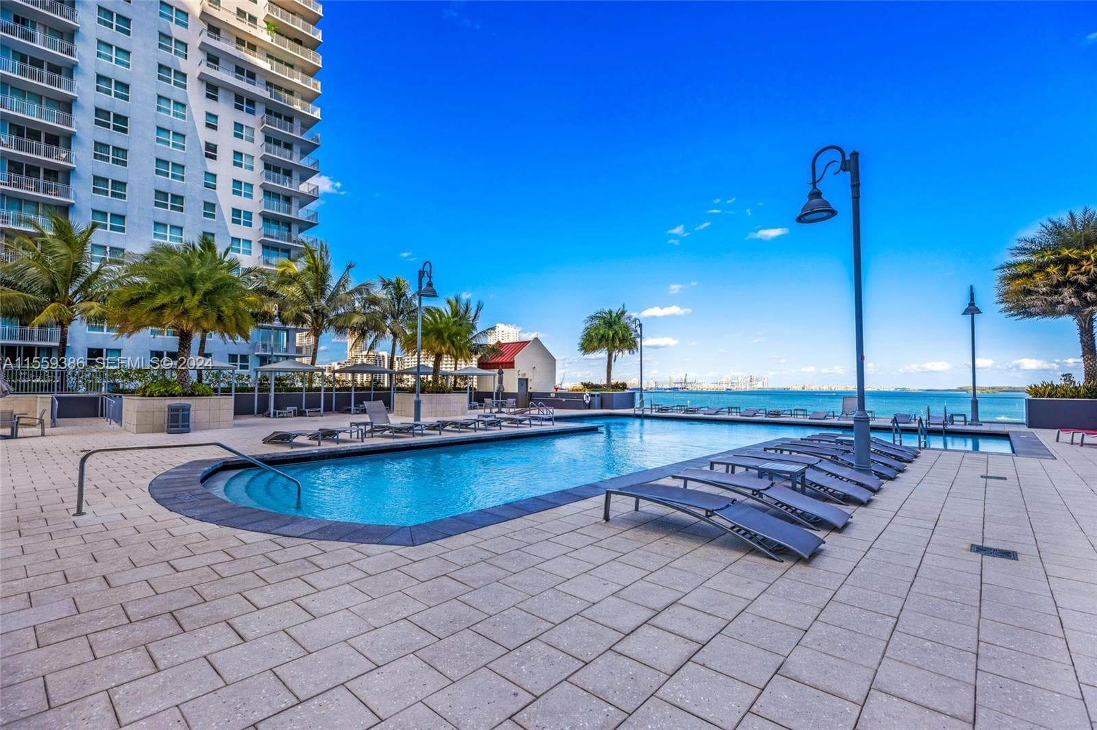 1155 Brickell Bay Drive 2207, Miami, FL 33131 — photo 34 of 42