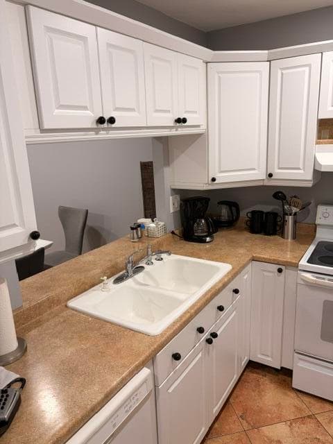 5103 NW 35th Street 401, Lauderdale Lakes, FL 33319 — photo 38 of 70