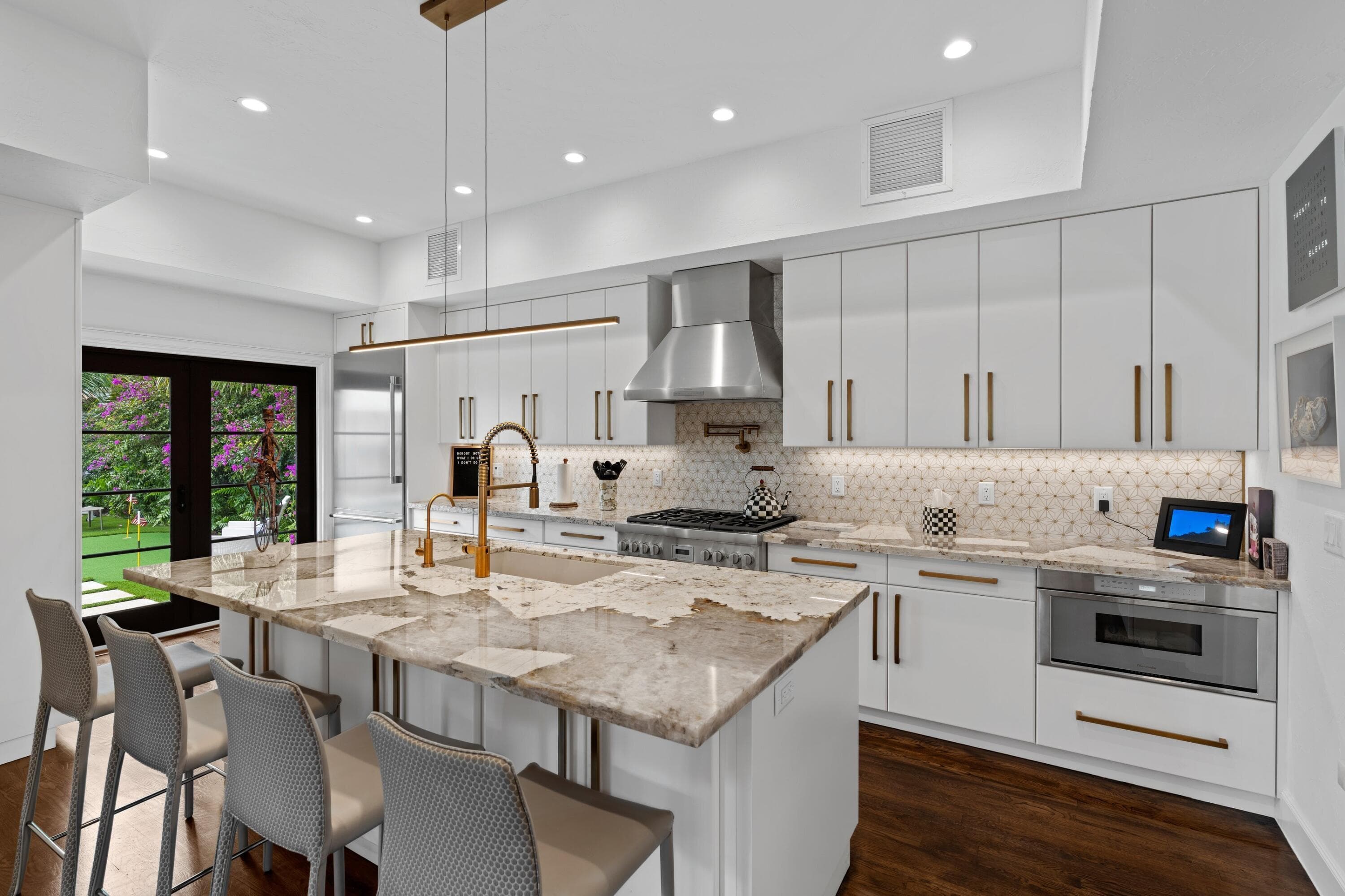 112 Roosevelt Place, West Palm Beach, FL 33405 — photo 16 of 45