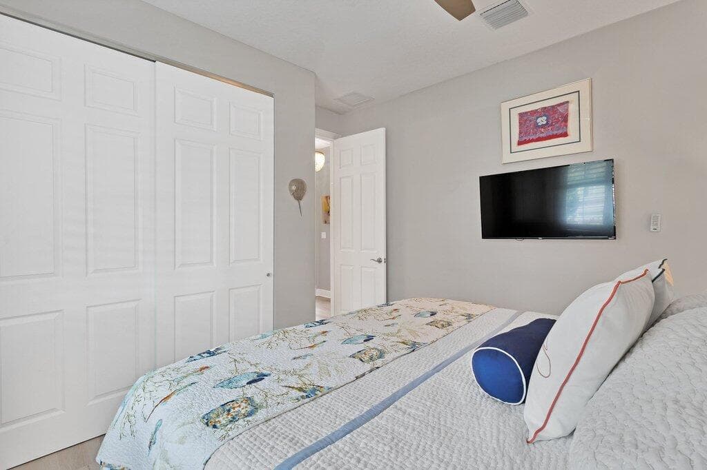 8260 Meredith Place, Vero Beach, FL 32968 — photo 27 of 53