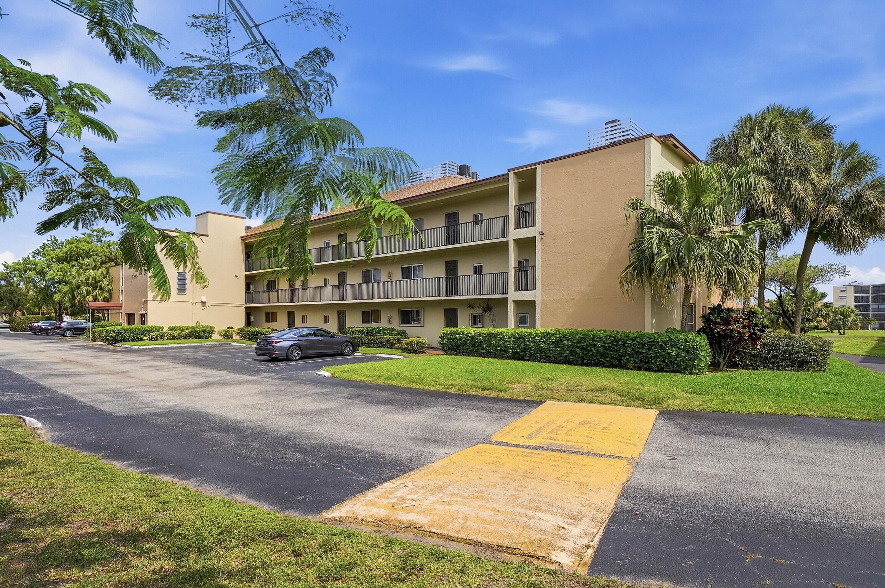 7900 NW 50th Street 204, Lauderhill, FL 33351 — photo 1 of 37