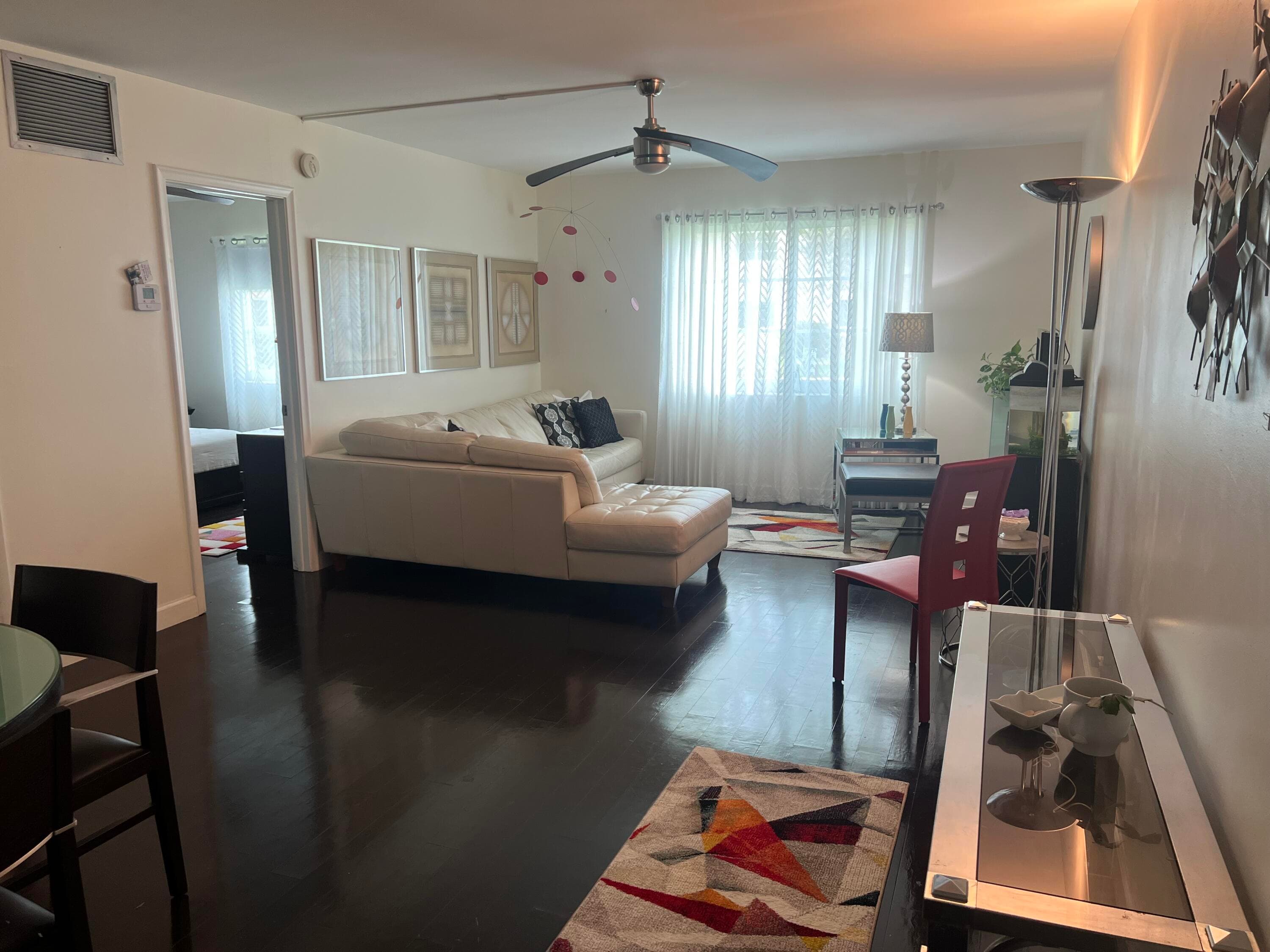 Condominium in Wilton Manors — photo 1 of 27