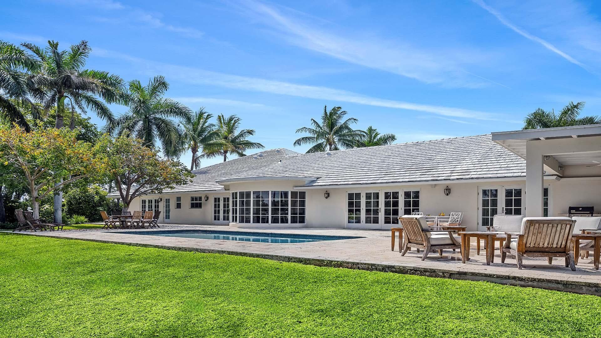 335 Old School Road, Gulf Stream, FL 33483 — photo 2 of 29
