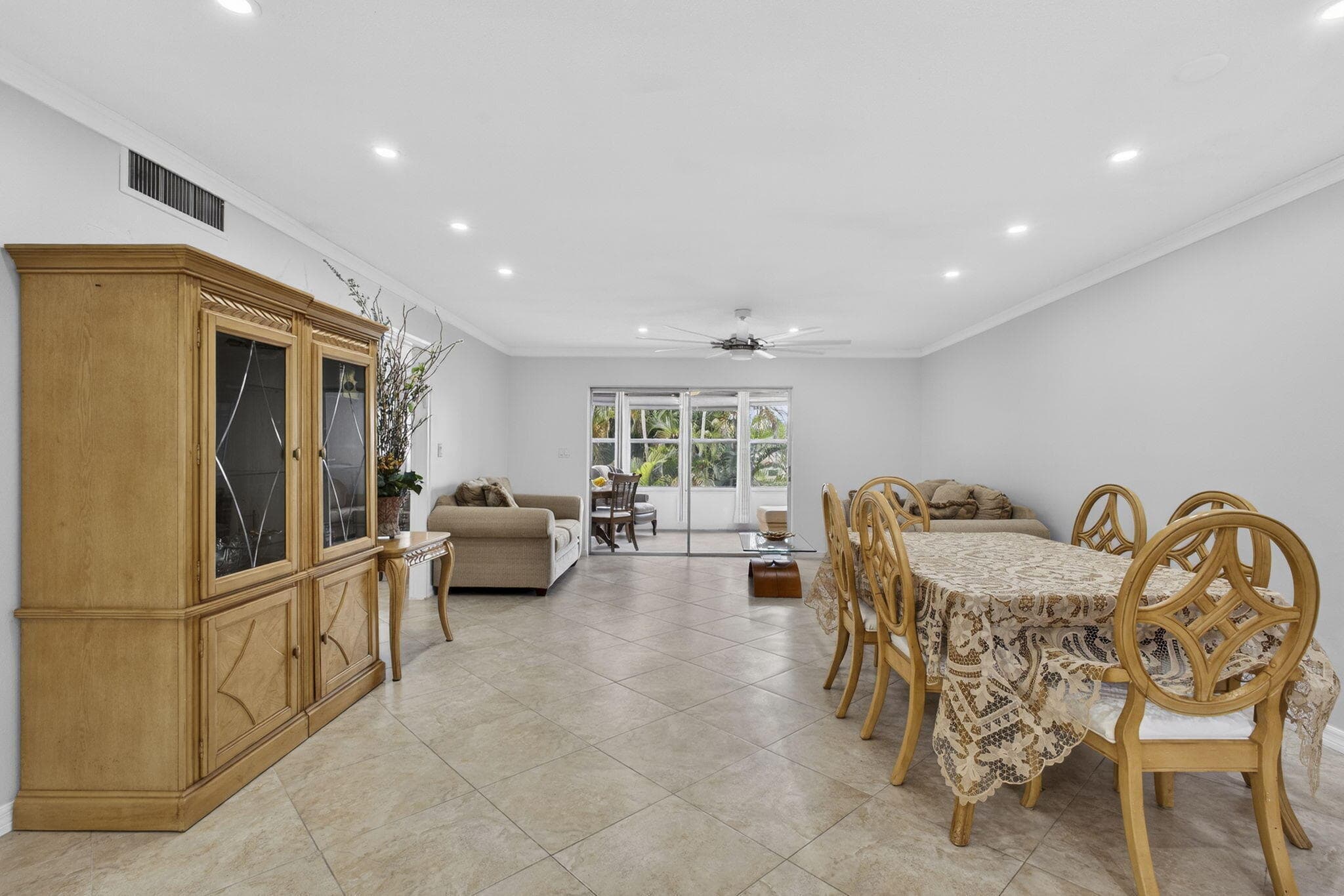 59 Plymouth G, West Palm Beach, FL 33417 — photo 6 of 36