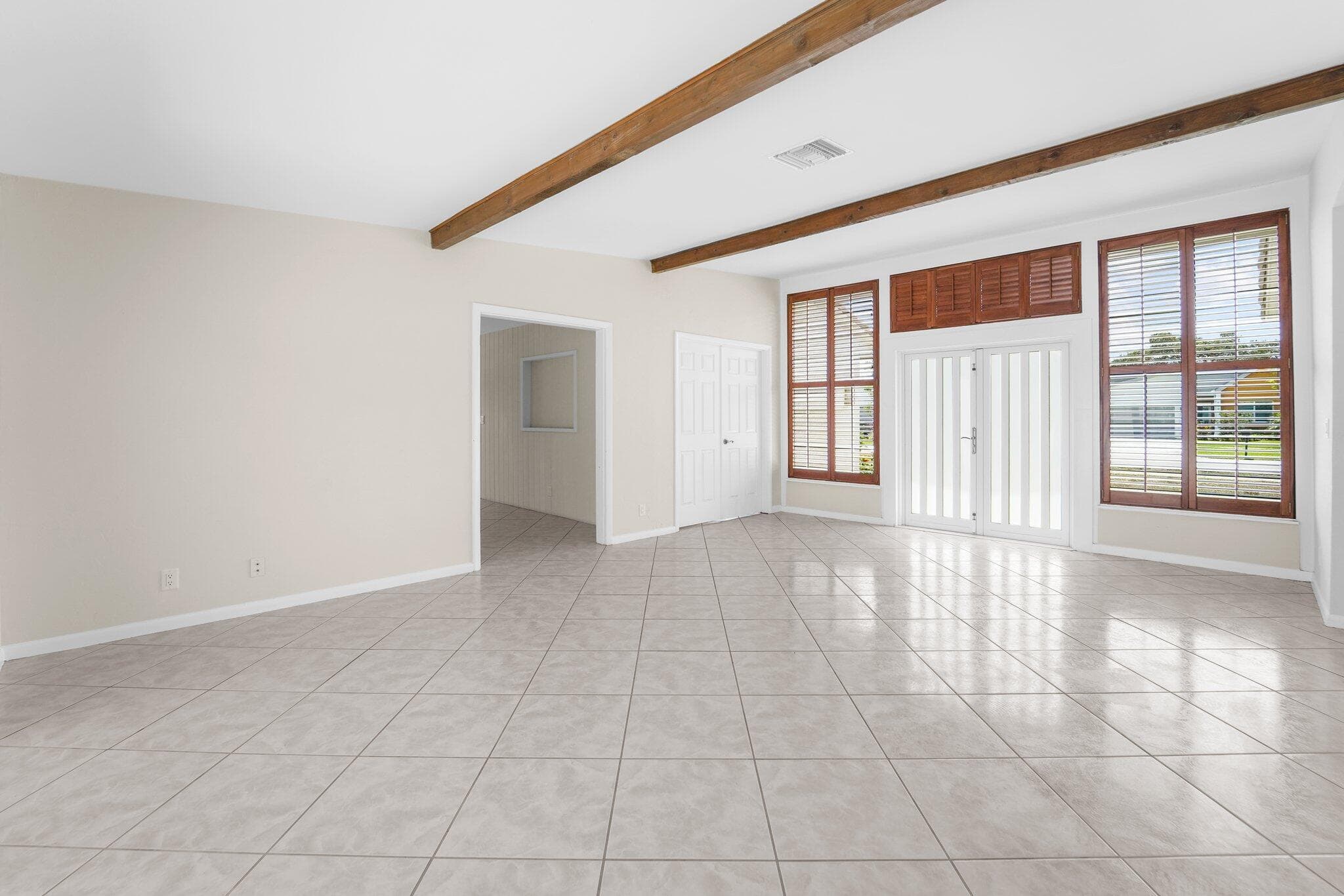 5066 NW 3rd Avenue, Boca Raton, FL 33431 — photo 6 of 29