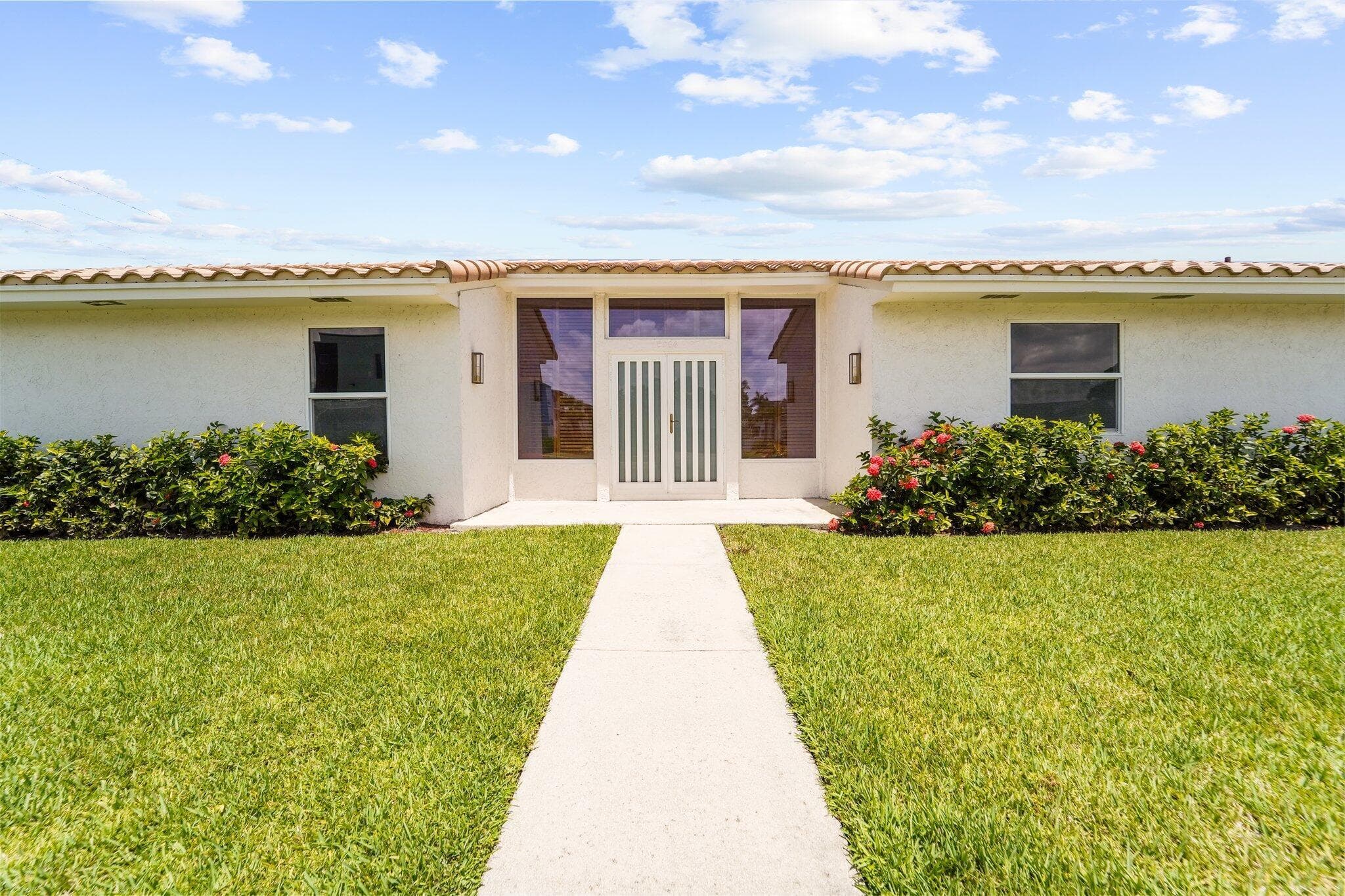 5066 NW 3rd Avenue, Boca Raton, FL 33431 — photo 5 of 29