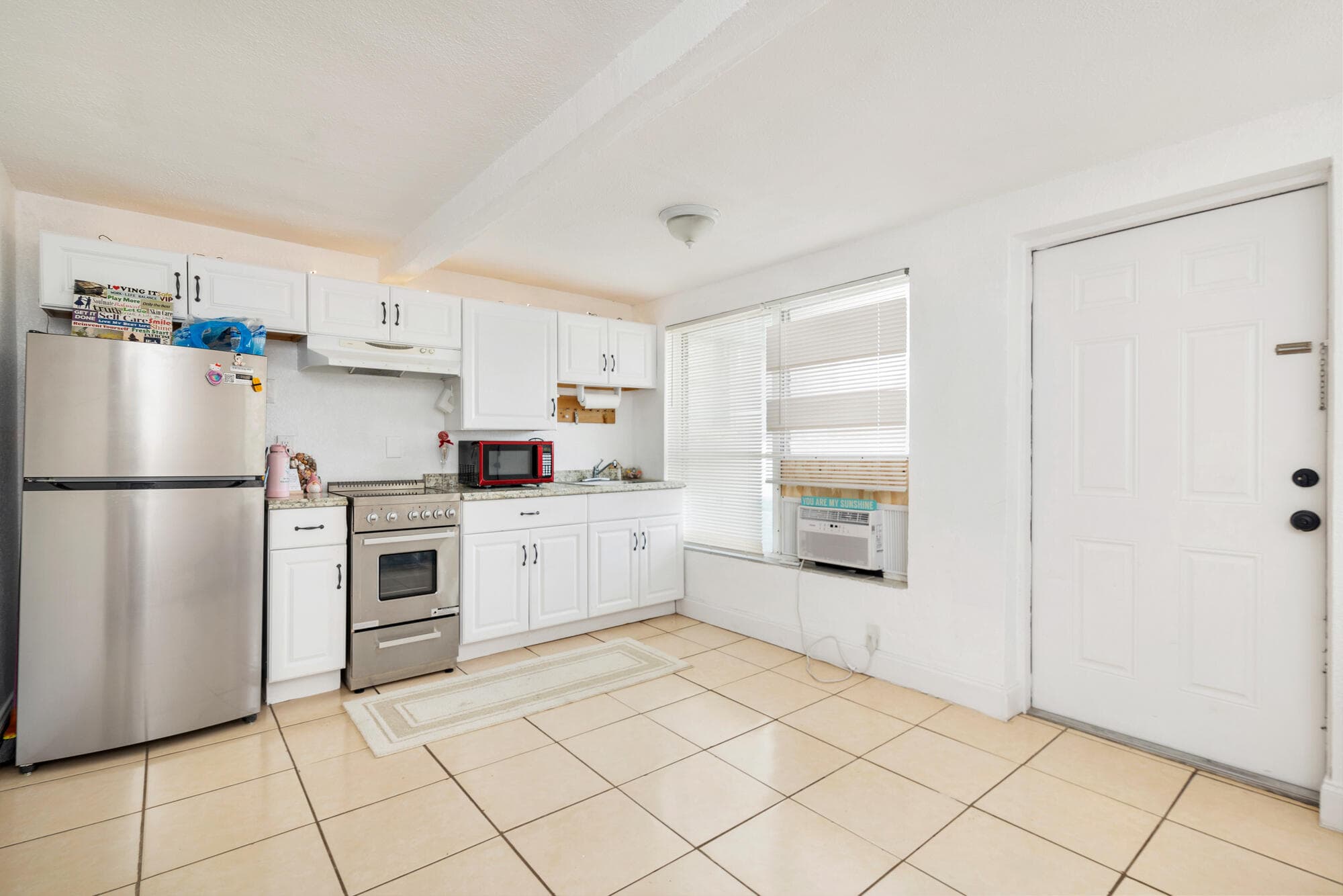 258 Conniston Road, West Palm Beach, FL 33405 — photo 5 of 23