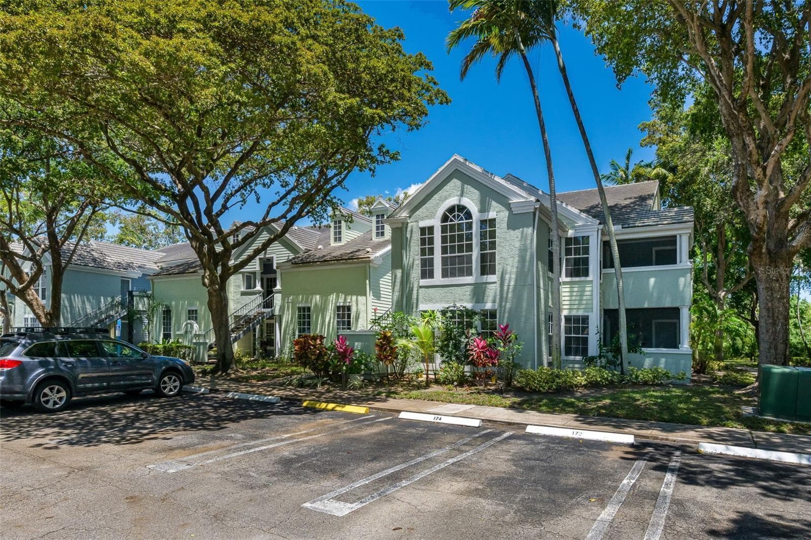 1275 Crystal Way G, Delray Beach, FL 33444 — photo 1 of 20