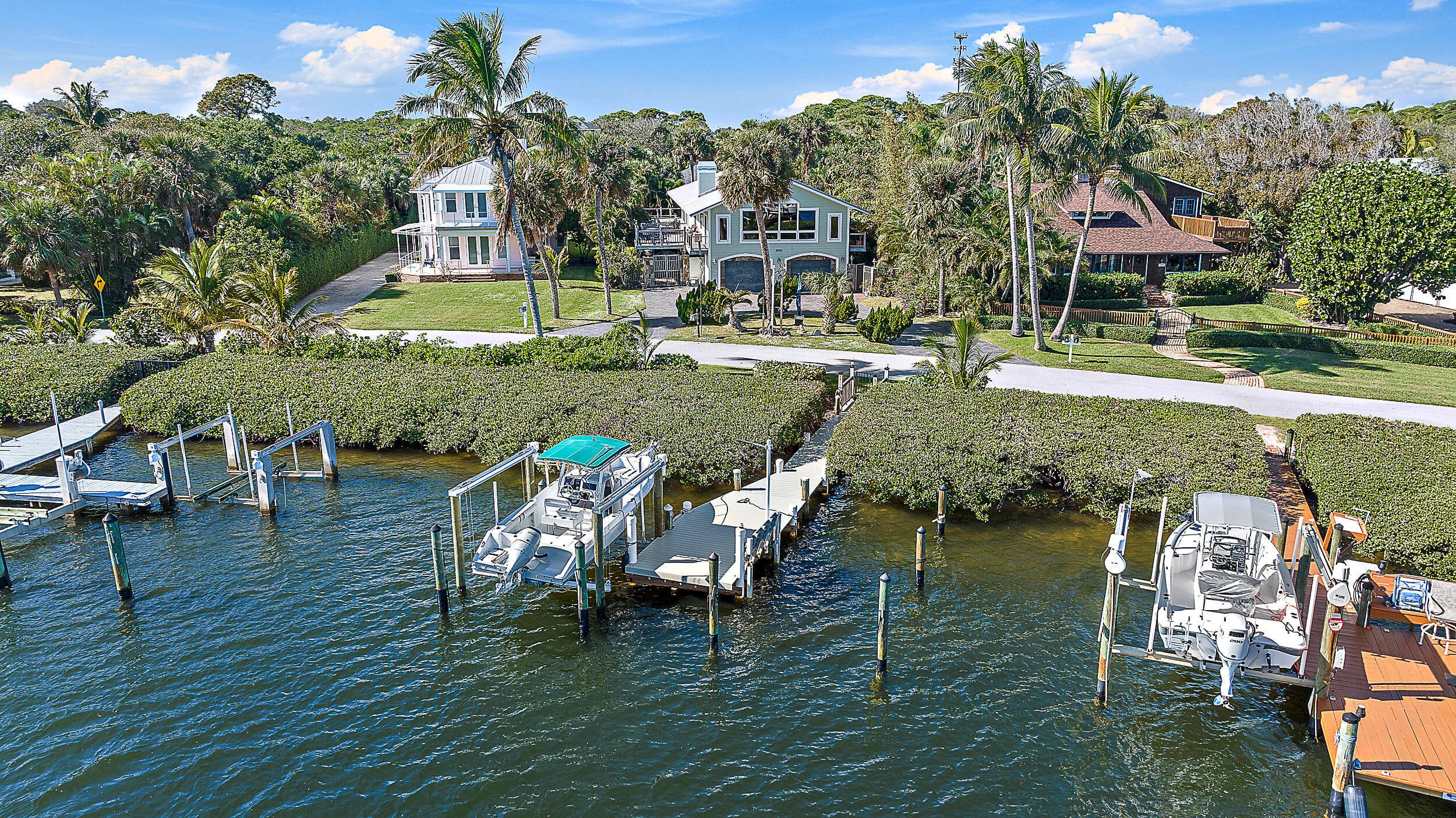 12140 SE Indian River Drive N, Hobe Sound, FL 33455 — photo 12 of 55