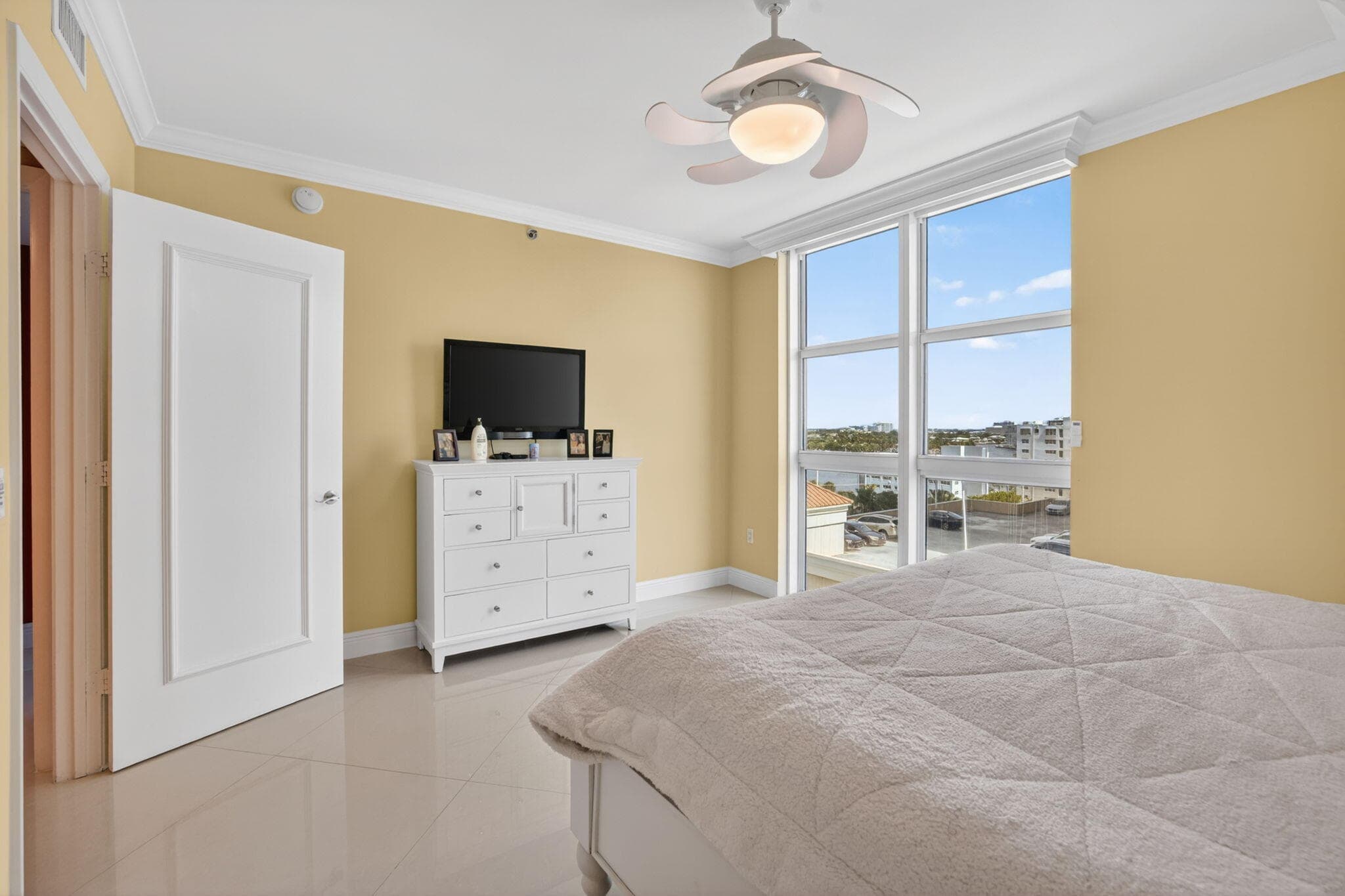 101 S Fort Lauderdale Beach Boulevard 905, Fort Lauderdale, FL 33316 — photo 18 of 38