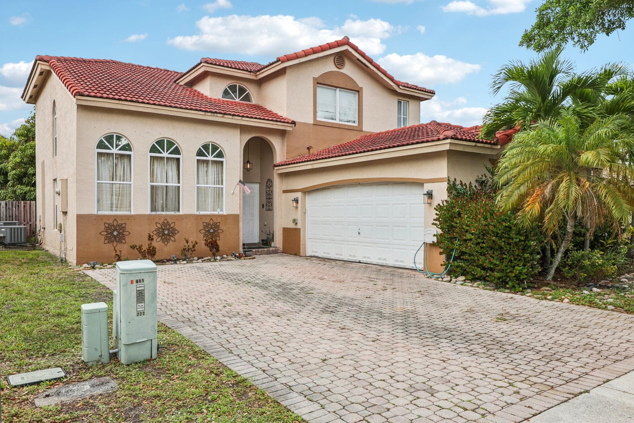 405 E Royal Cove Circle, Davie, FL 33325 — photo 1 of 40