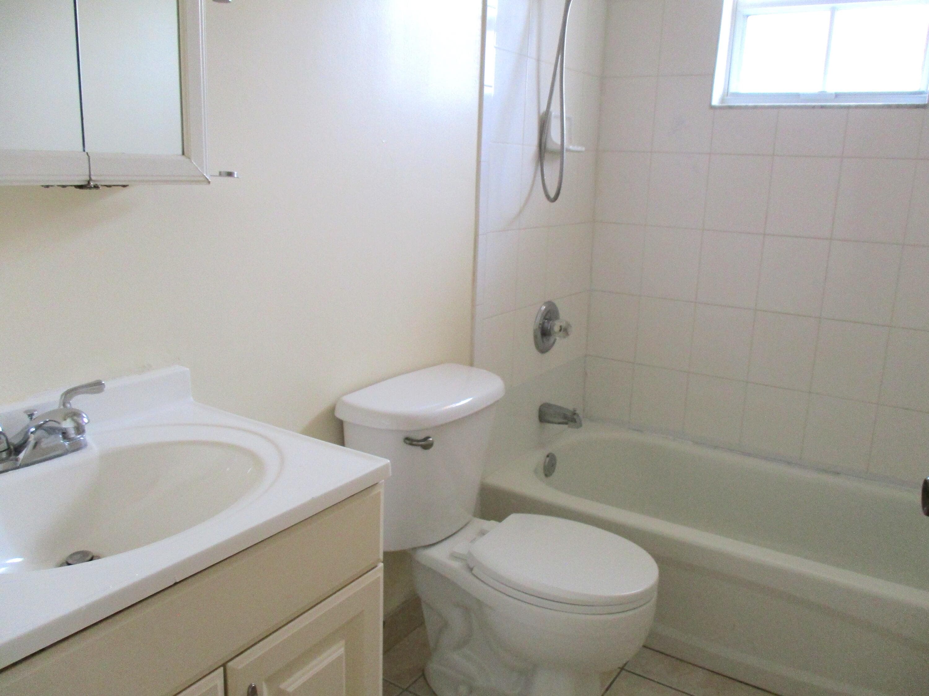 5816 Lincoln Street, Hollywood, FL 33021 — photo 9 of 14