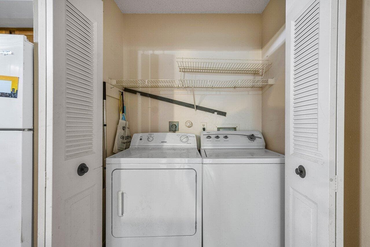2780 Norfolk Pine Court, Lake Worth, FL 33462 — photo 15 of 30