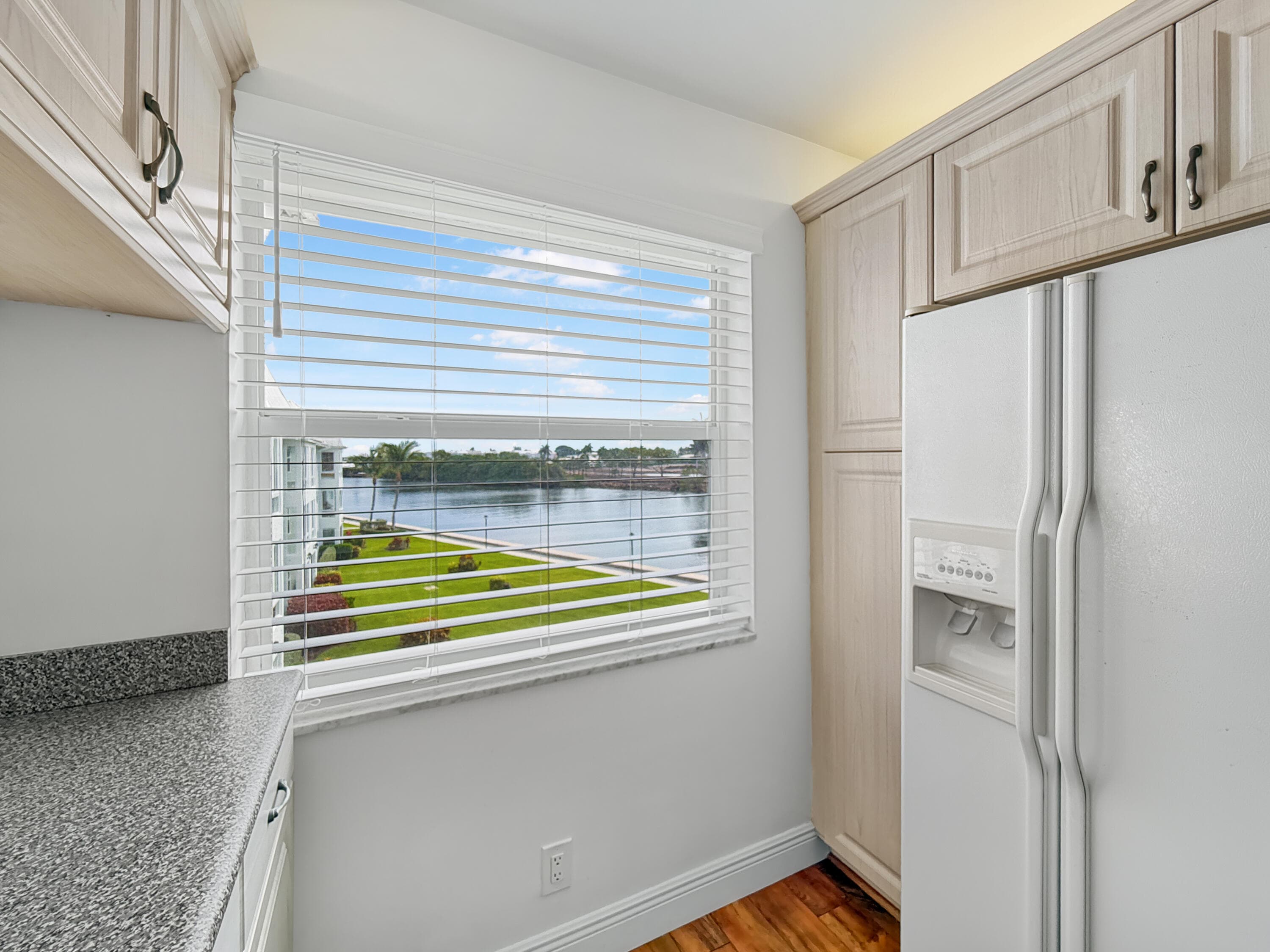8 Colonial Club Drive 303, Boynton Beach, FL 33435 — photo 12 of 45