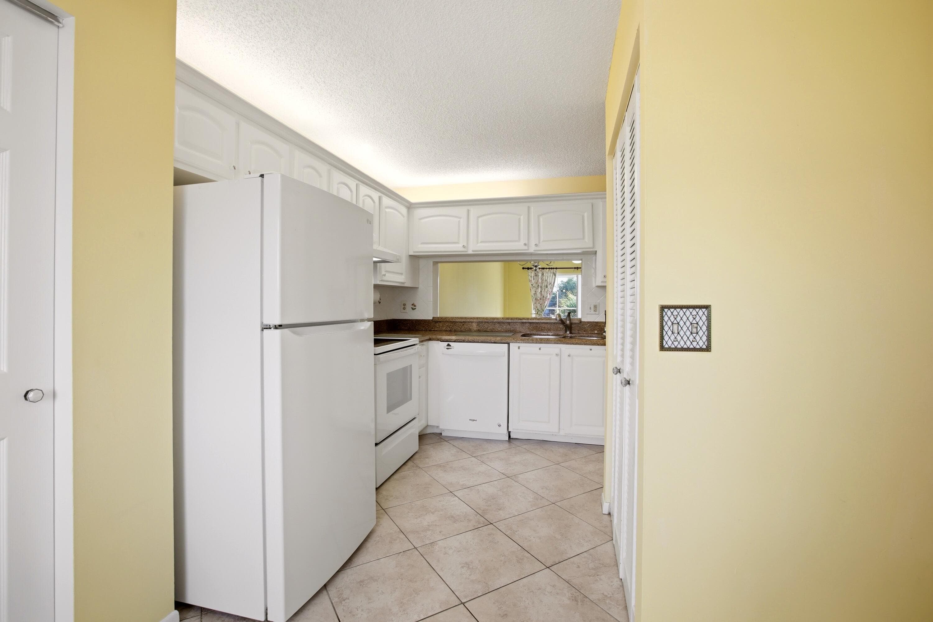 3146 Via Poinciana 407, Greenacres, FL 33467 — photo 14 of 38