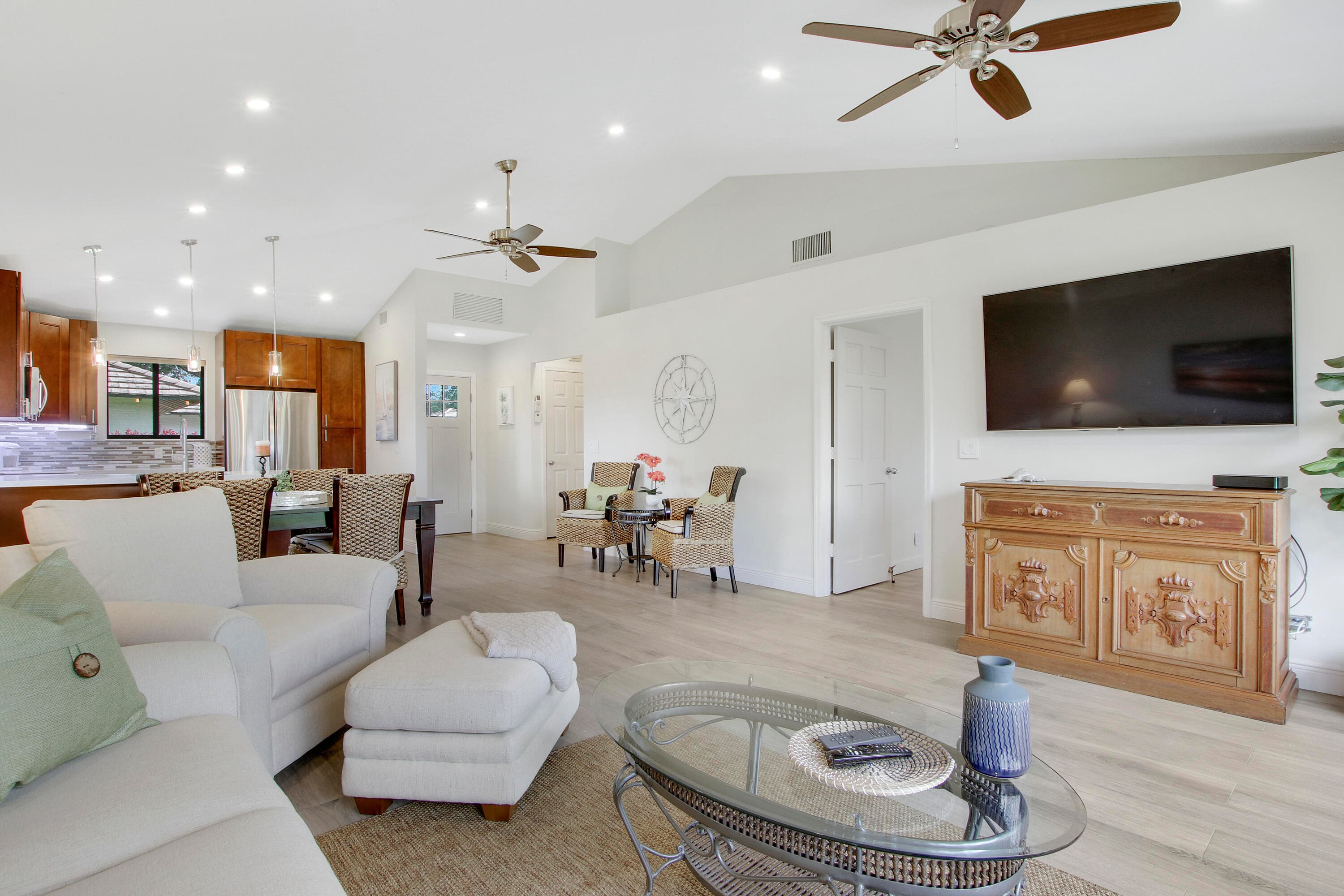 533 Club Drive, Palm Beach Gardens, FL 33418 — photo