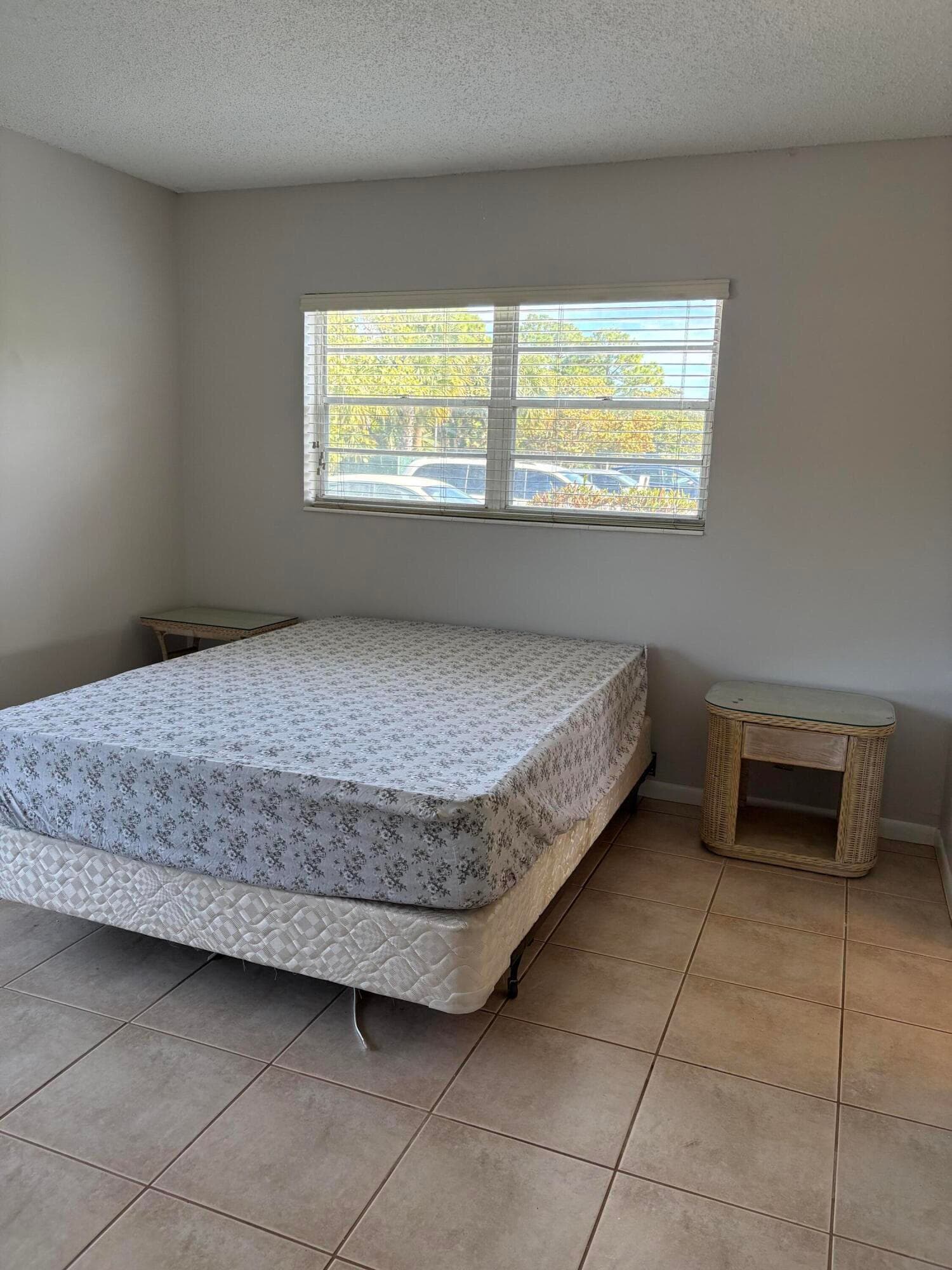 128 Norwich F, West Palm Beach, FL 33417 — photo 8 of 13