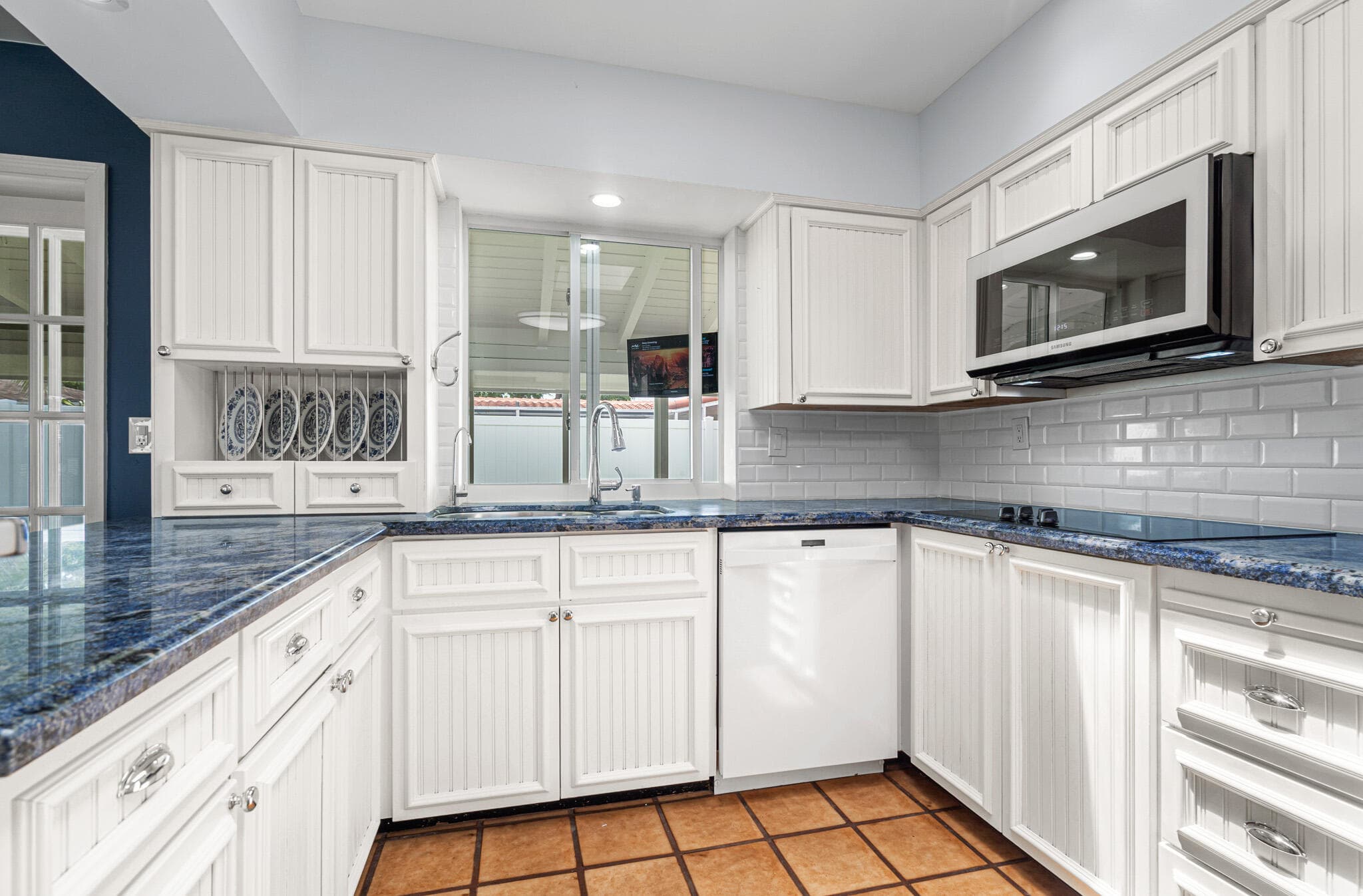 2110 NE 55th Street, Fort Lauderdale, FL 33308 — photo 41 of 49
