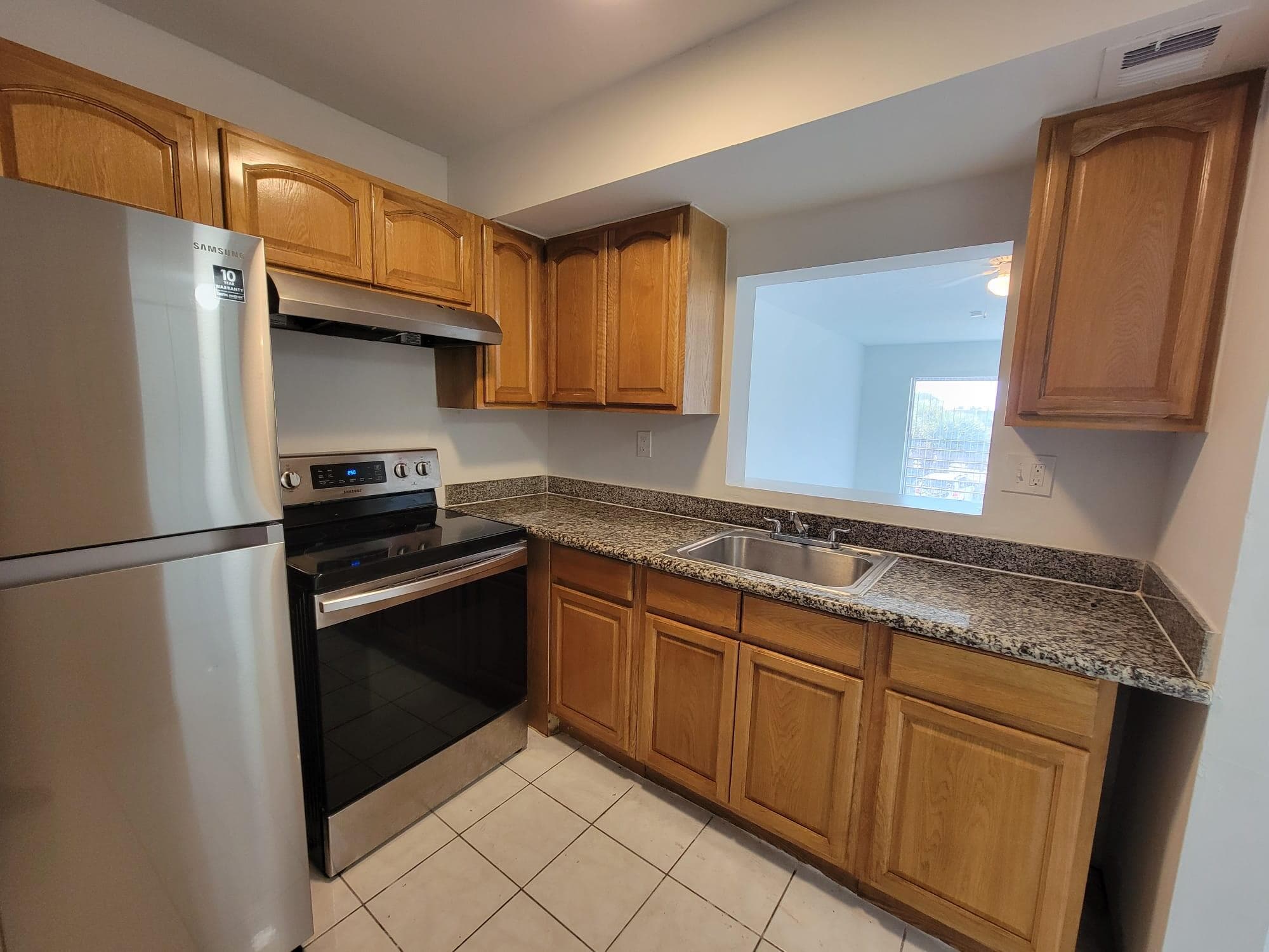 3700 NW 21st Street 203, Lauderdale Lakes, FL 33311 — photo 1 of 12