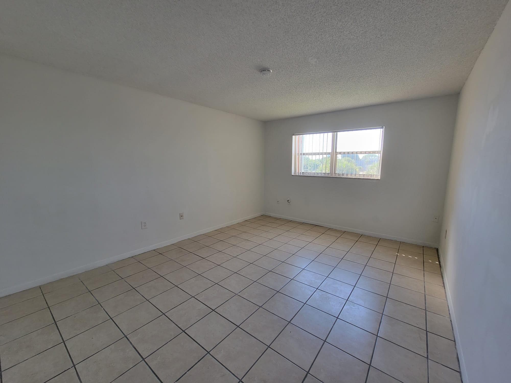 3700 NW 21st Street 203, Lauderdale Lakes, FL 33311 — photo 5 of 12
